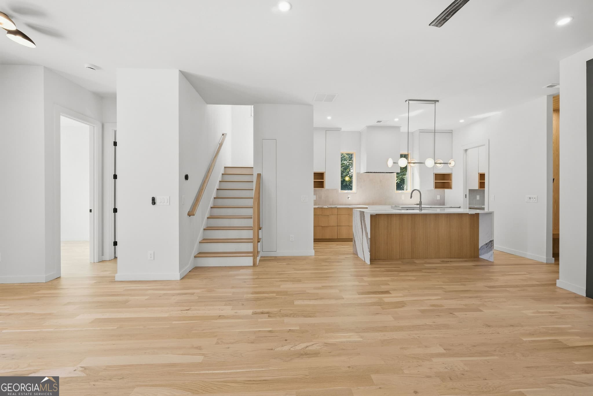 5 bedroom, 4 bathroom townhouse for sale at 1010 Boulevard B, Atlanta, GA 30312 — photo 10