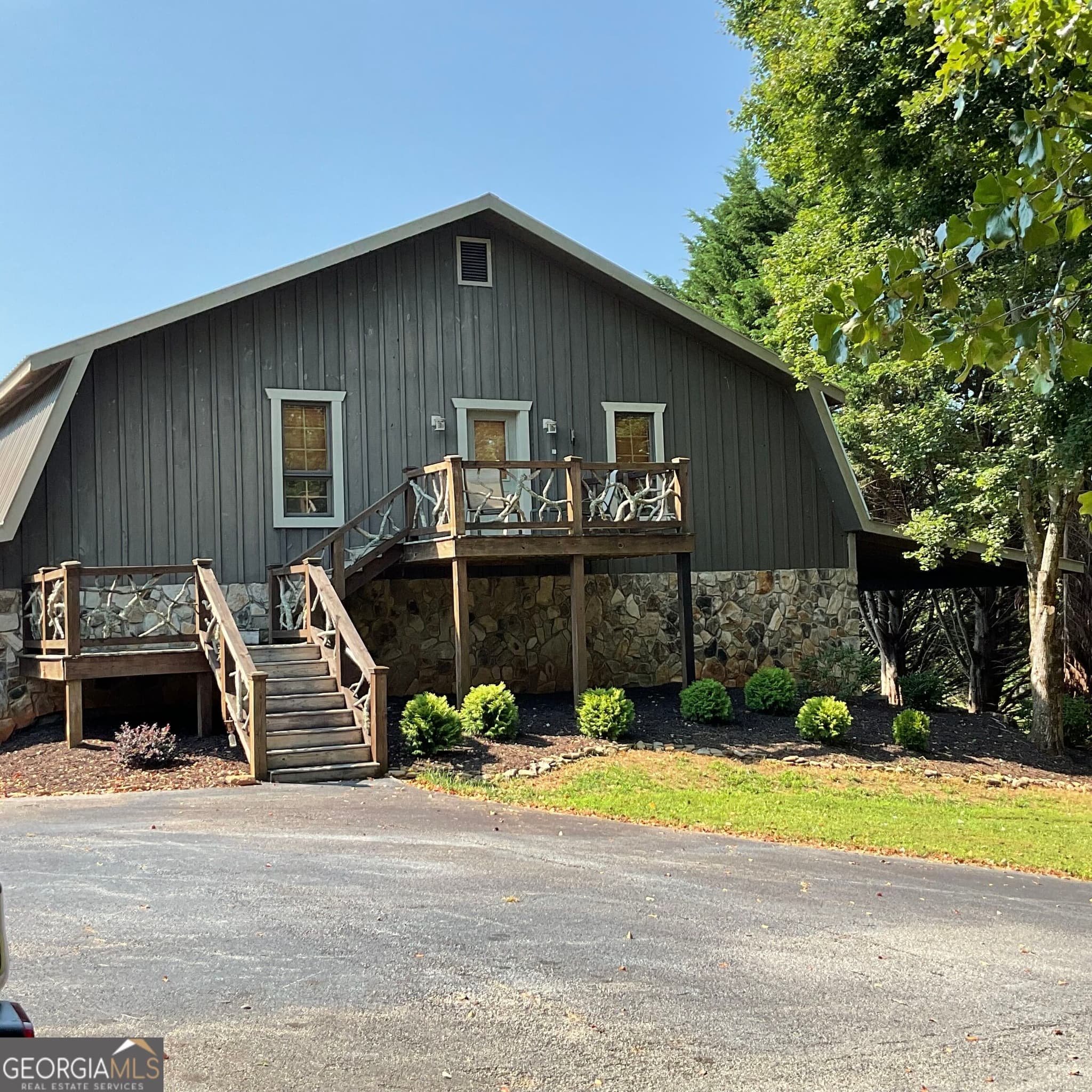 2 bedroom, 2 bathroom, 1,656 sq ft loft,farm for sale at 305 Laurel Springs/Opossum, Long Creek, SC 29664 — photo 1 of 19