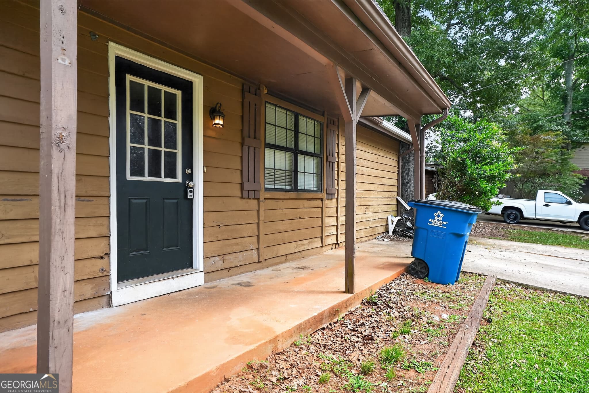 3 bedroom, 2 bathroom, 1,248 sq ft single family residence for sale at 287 Morris Drive, Conyers, GA 30094 — photo 4