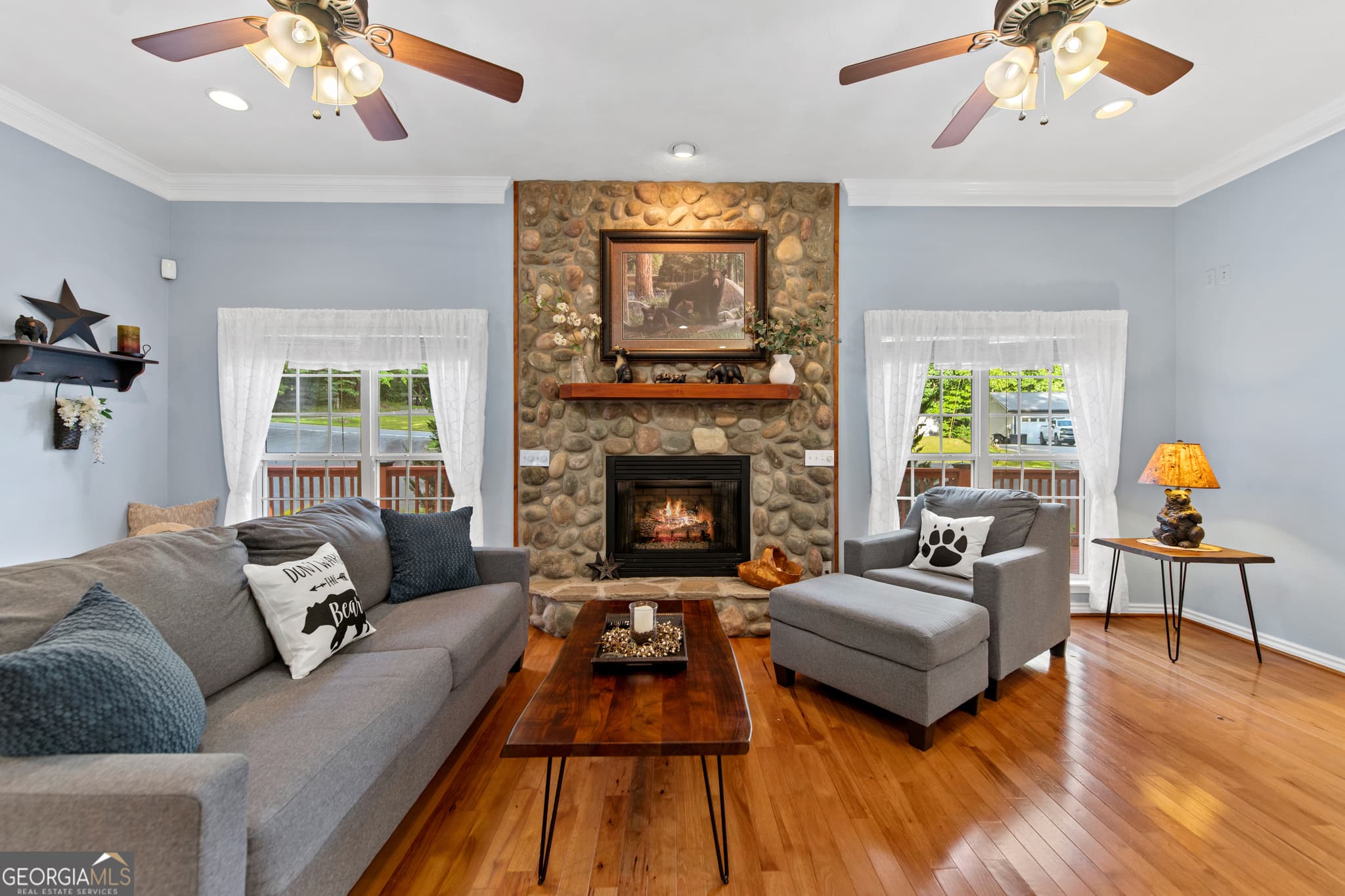 3 bedroom, 3 bathroom, 3,660 sq ft cabin,single family residence for sale at 414 Mulkey Drive, Murphy, NC 28906 — photo 4