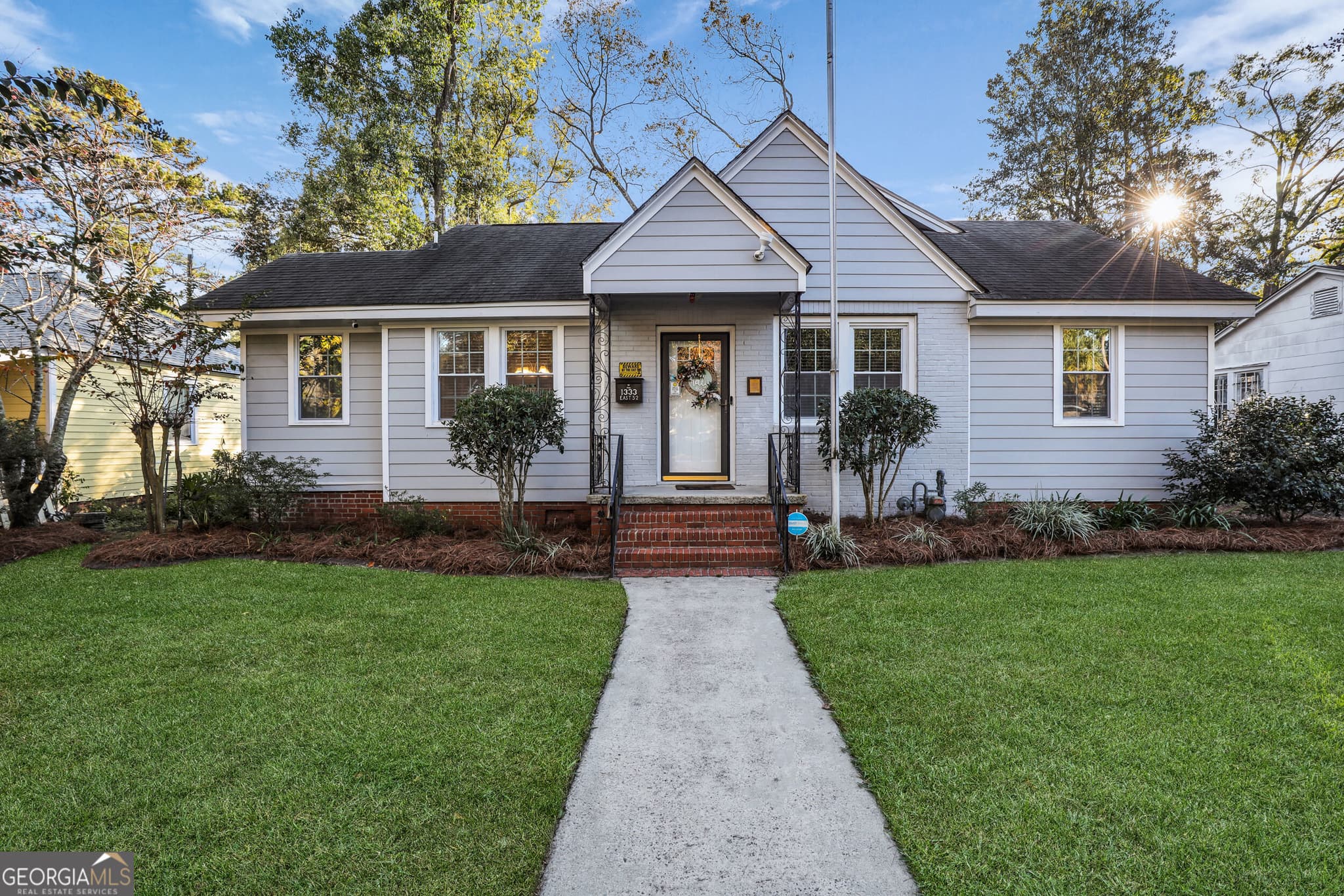 4 bedroom, 3 bathroom, 2,705 sq ft single family residence for sale at 1333 E 52nd Street, Savannah, GA 31404 — photo 1 of 52
