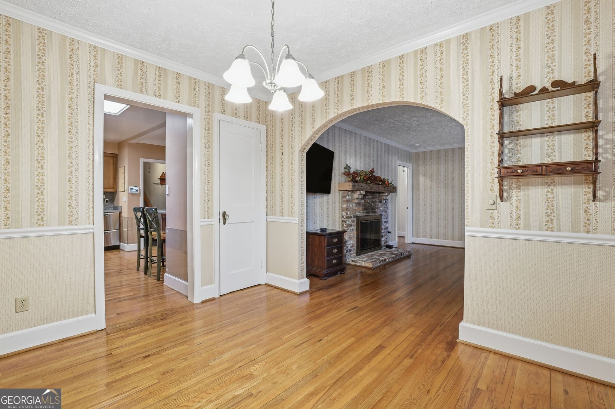 4 bedroom, 3 bathroom, 2,705 sq ft single family residence for sale at 1333 E 52nd Street, Savannah, GA 31404 — photo 9