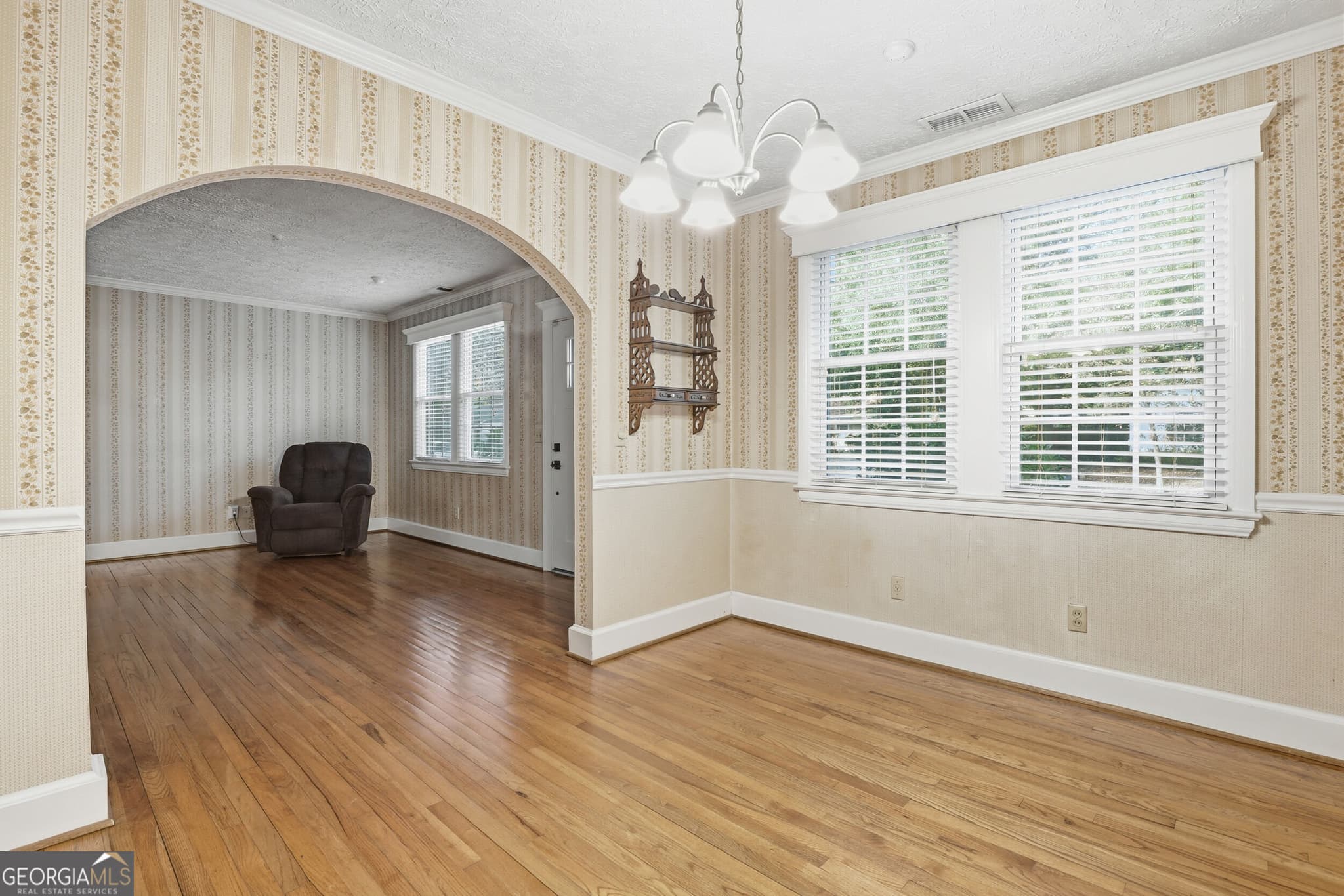 4 bedroom, 3 bathroom, 2,705 sq ft single family residence for sale at 1333 E 52nd Street, Savannah, GA 31404 — photo 10