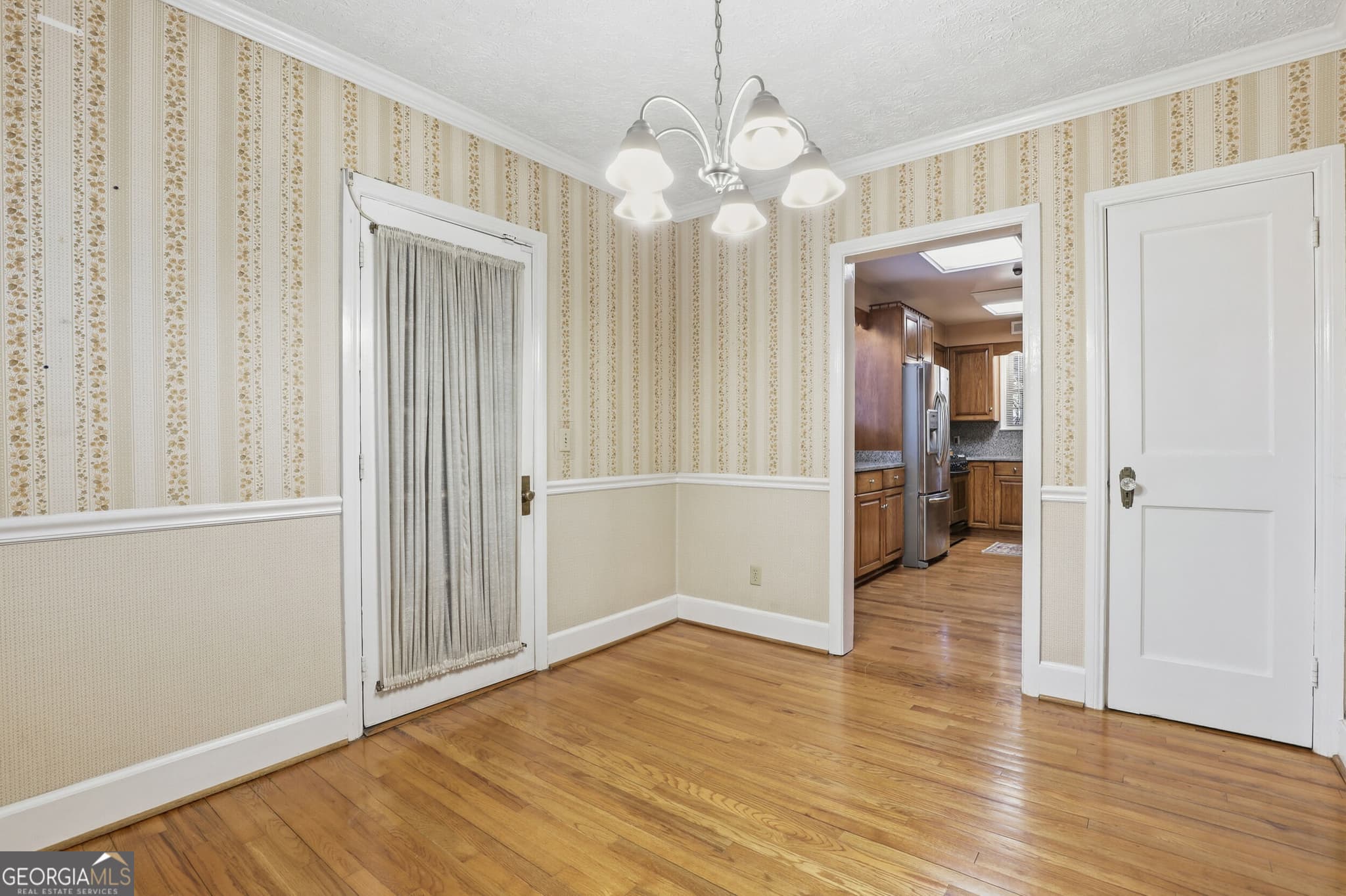 4 bedroom, 3 bathroom, 2,705 sq ft single family residence for sale at 1333 E 52nd Street, Savannah, GA 31404 — photo 8