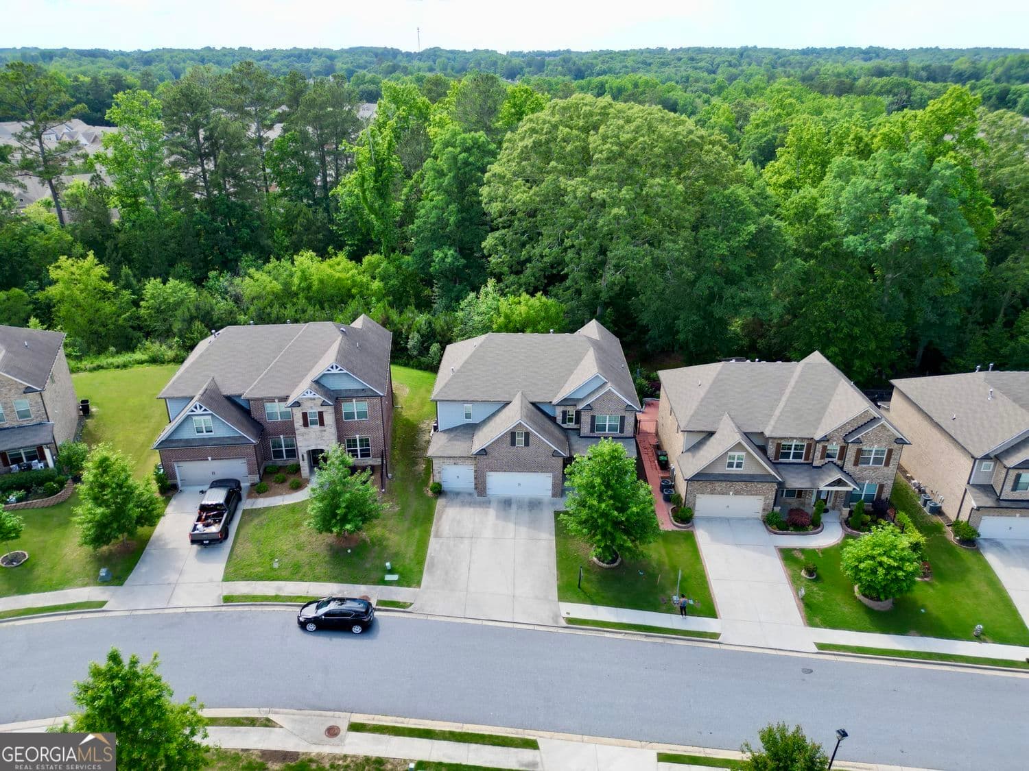 4 bedroom, 3 bathroom, 3,640 sq ft single family residence for sale at 3178 Ivy Crossing Drive, Buford, GA 30519 — photo 2