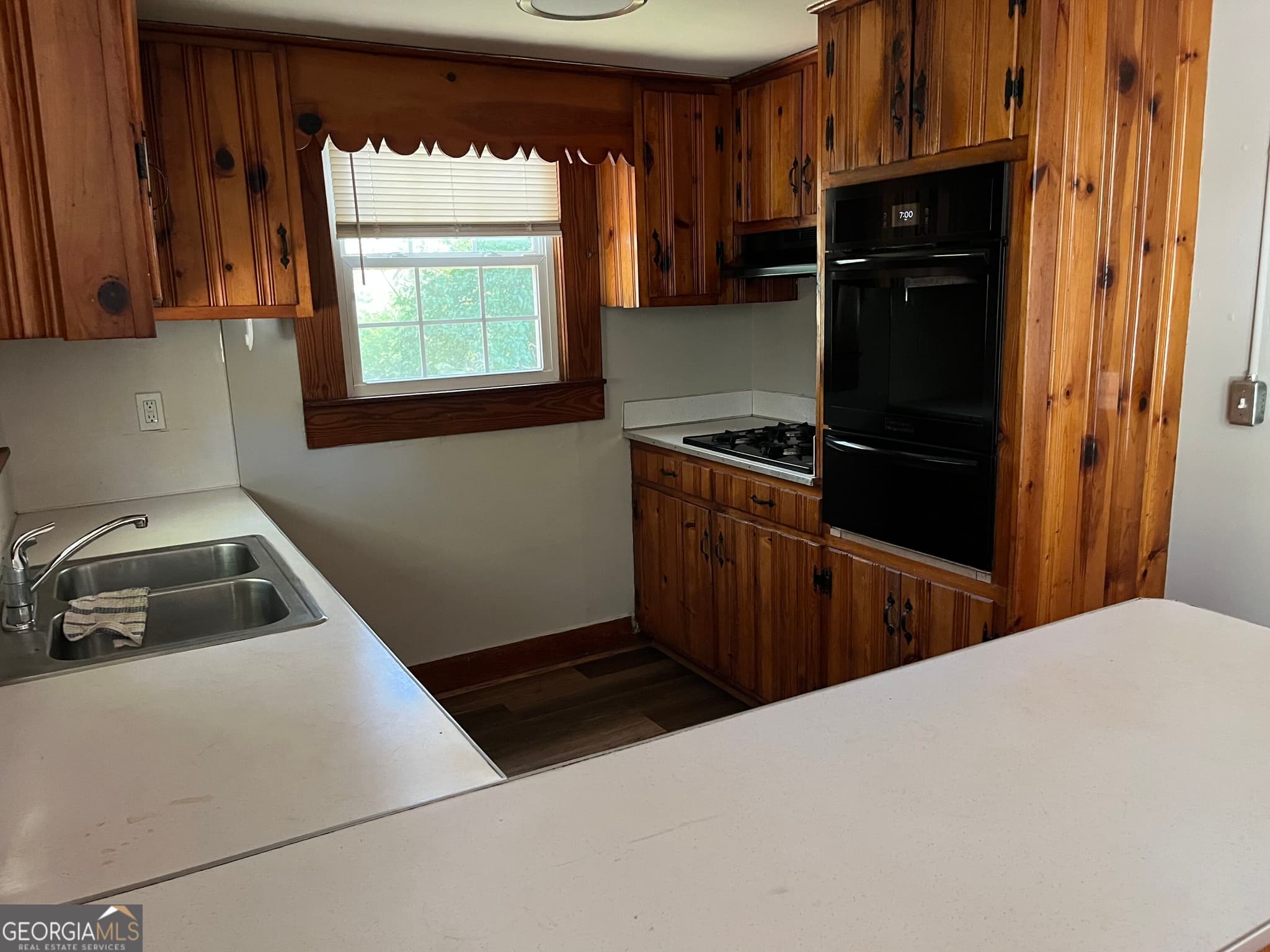 2 bedroom, 1 bathroom, 1,194 sq ft single family residence for sale at 16 Blanche Avenue, Rome, GA 30161 — photo 4