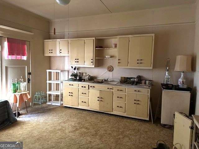 6 bedroom, 3 bathroom mixed use for sale at 130 S Washington Street, Lyons, GA 30436 — photo 8