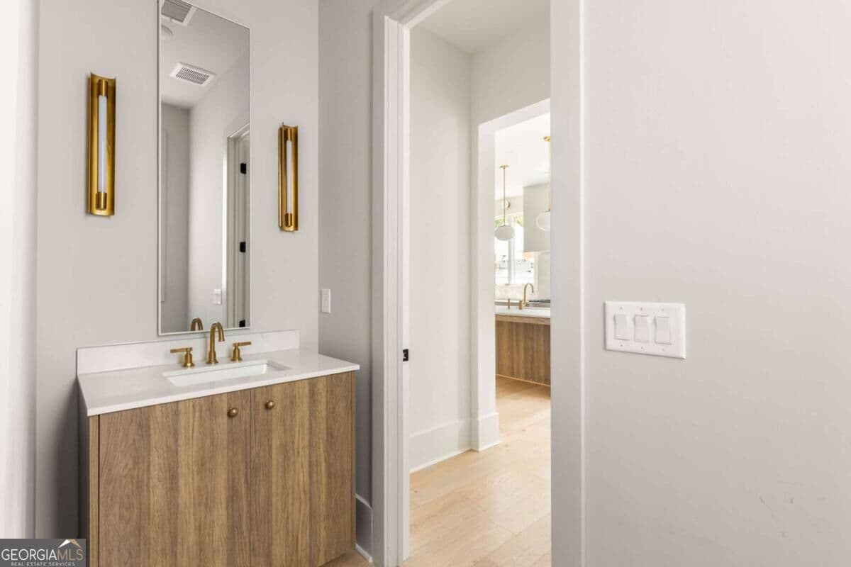 4 bedroom, 4.5 bathroom, 3,097 sq ft townhouse for sale at 11548 Serenbe Lane, Chattahoochee Hills, GA 30268 — photo 10