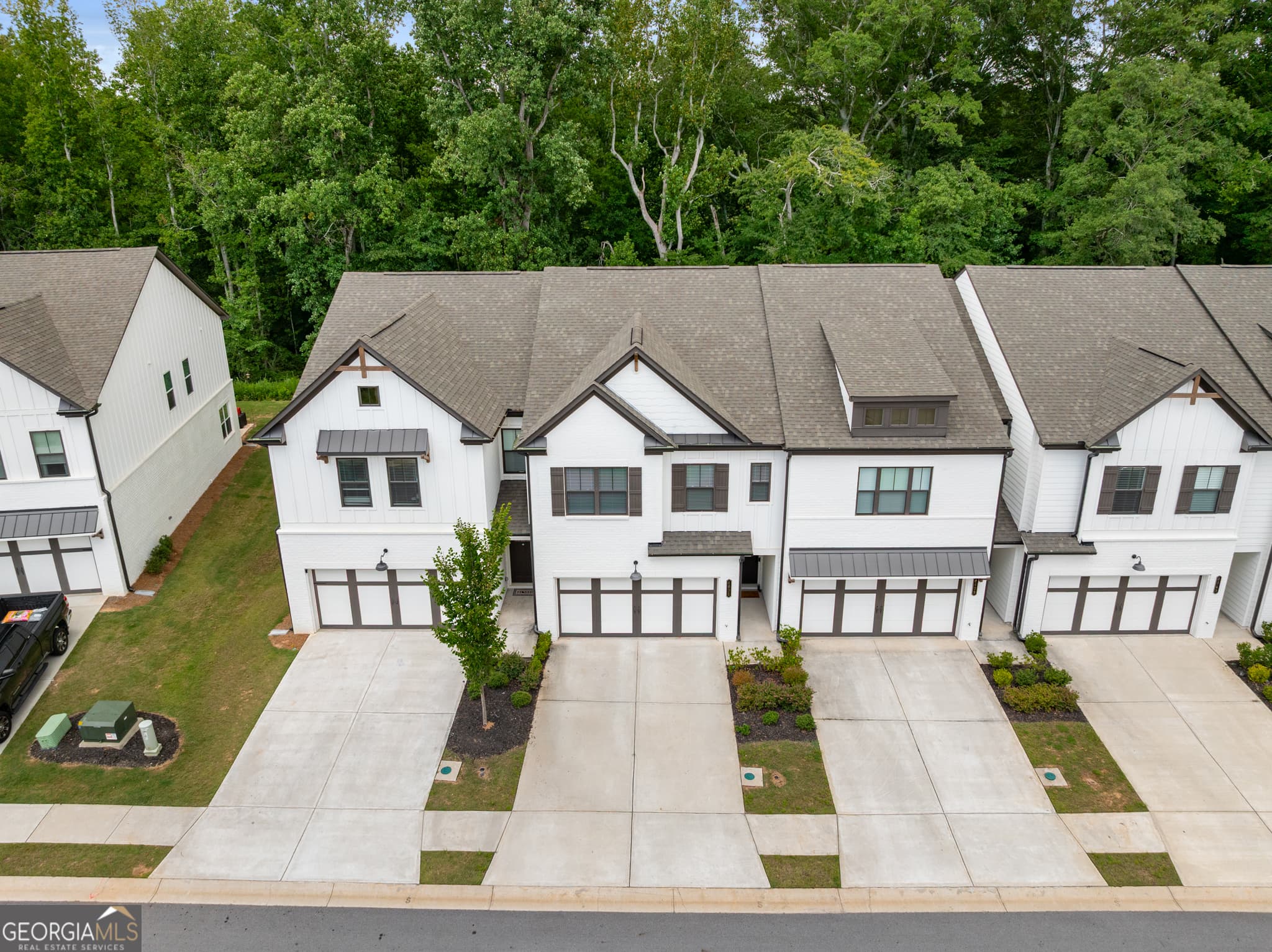 3 bedroom, 2.5 bathroom, 1,894 sq ft townhouse for rent at 4635 Cypress Park Drive, Gainesville, GA 30504 for $2,100 a month — photo 2