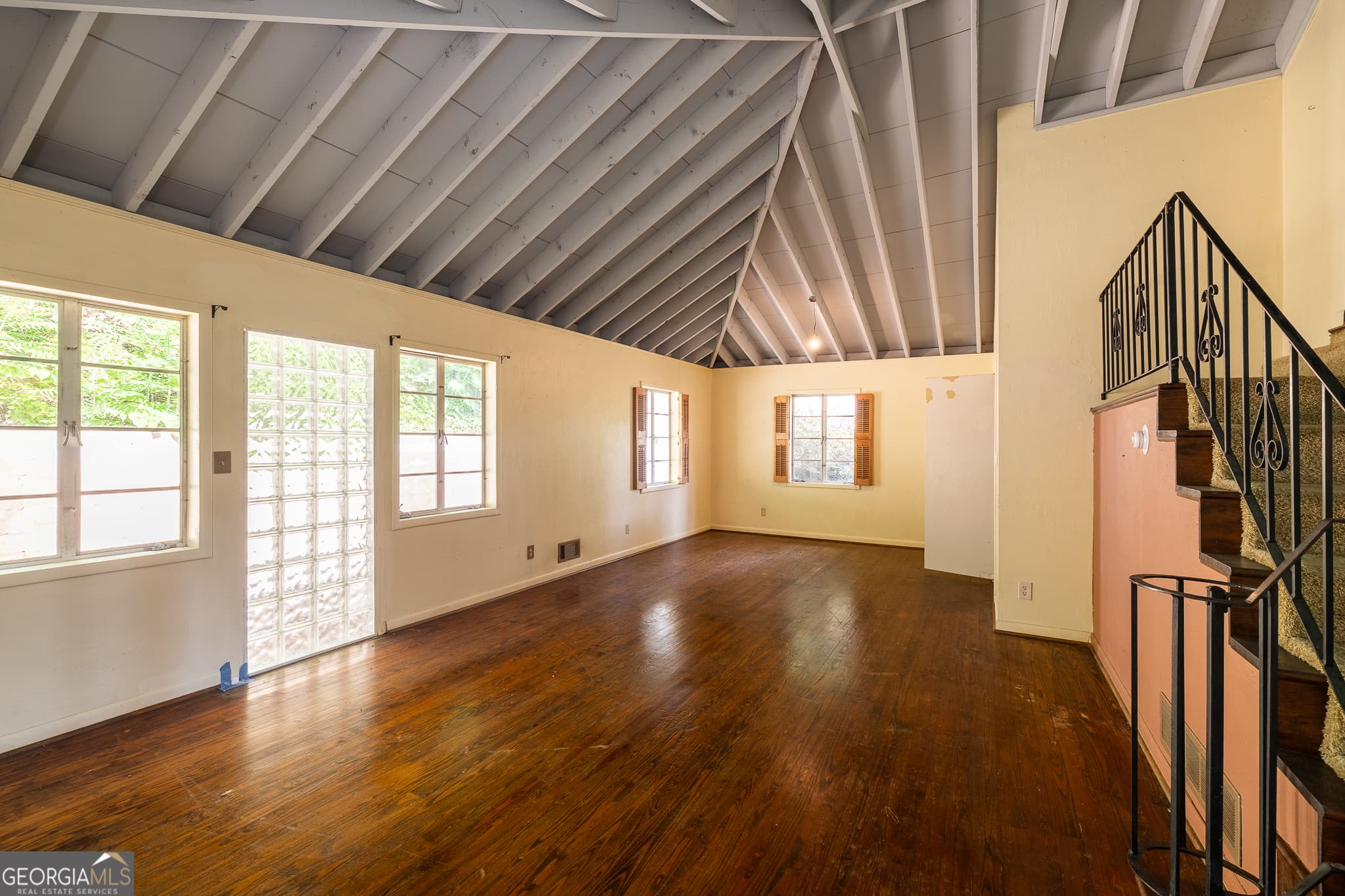 4 bedroom, 2.5 bathroom, 2,041 sq ft single family residence for sale at 340 Dogwood Drive, Athens, GA 30606 — photo 7