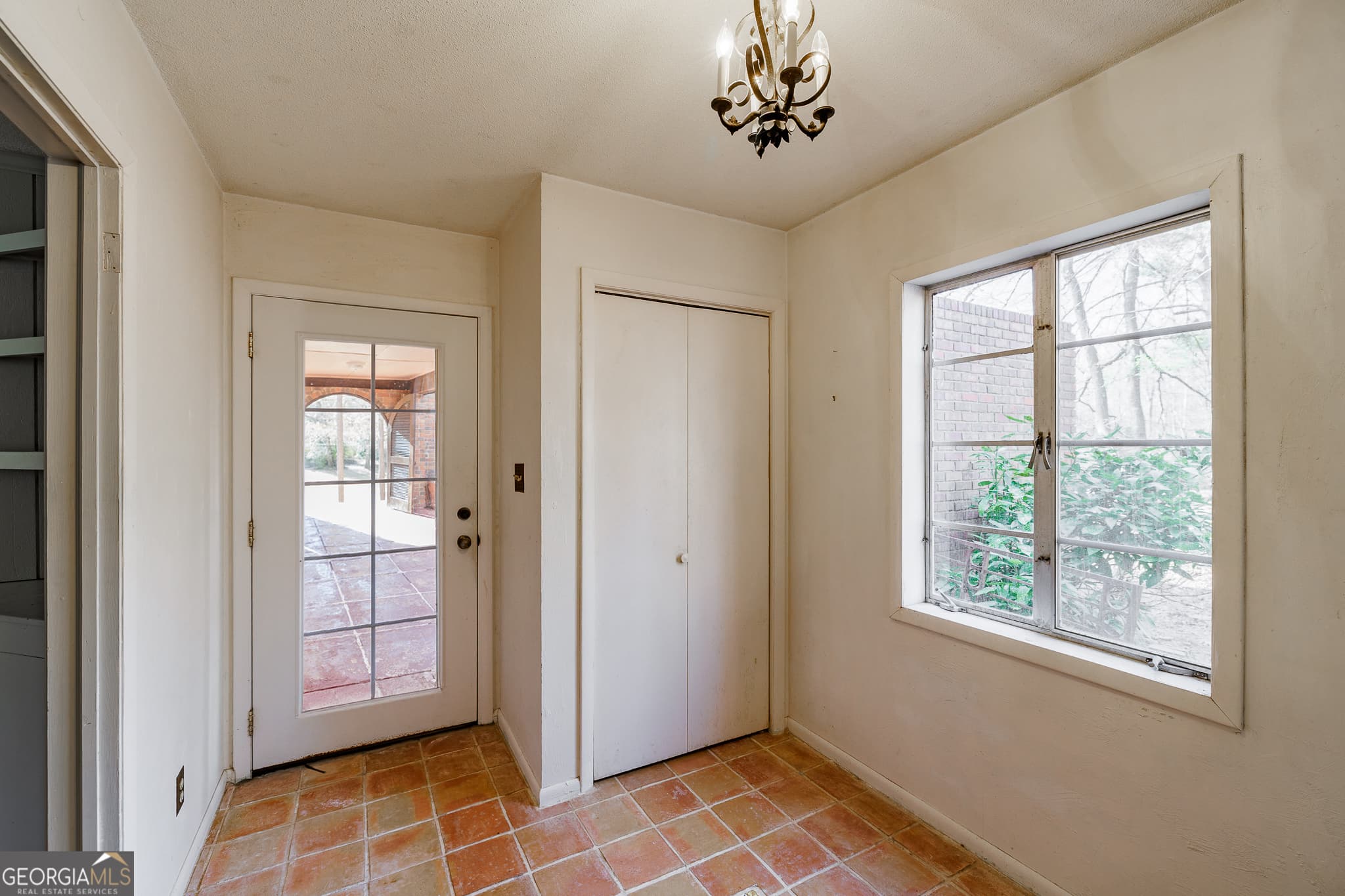 4 bedroom, 2.5 bathroom, 2,041 sq ft single family residence for sale at 340 Dogwood Drive, Athens, GA 30606 — photo 5
