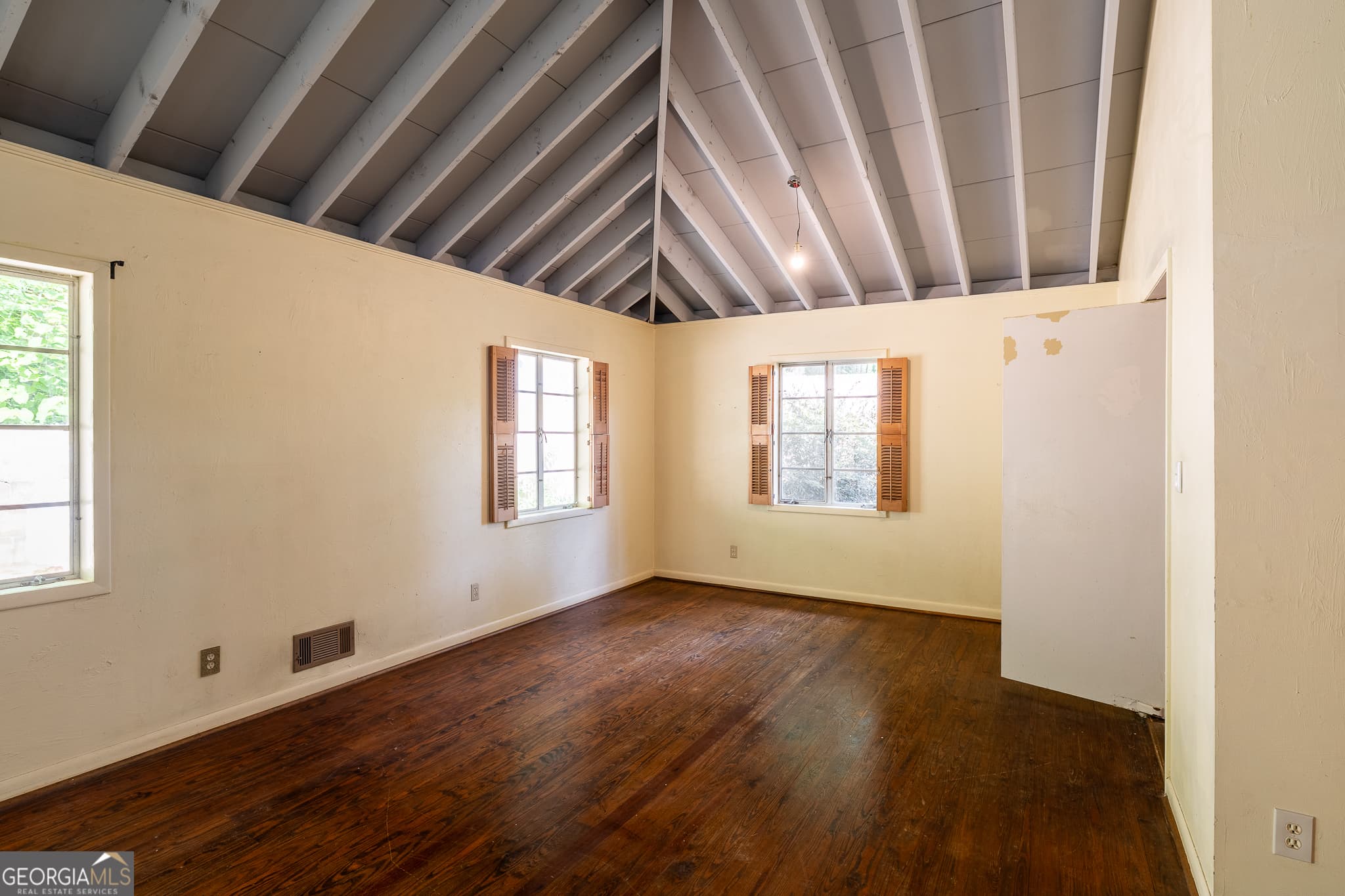 4 bedroom, 2.5 bathroom, 2,041 sq ft single family residence for sale at 340 Dogwood Drive, Athens, GA 30606 — photo 9