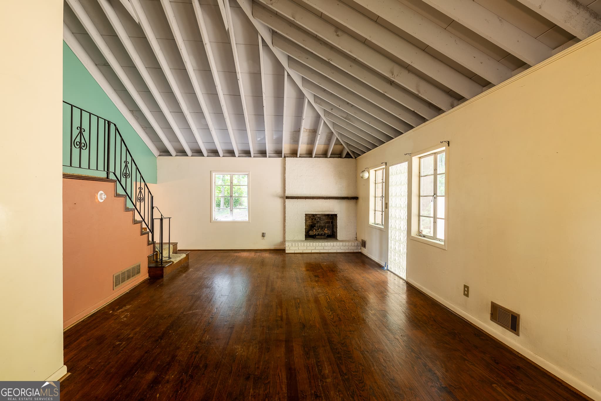 4 bedroom, 2.5 bathroom, 2,041 sq ft single family residence for sale at 340 Dogwood Drive, Athens, GA 30606 — photo 8