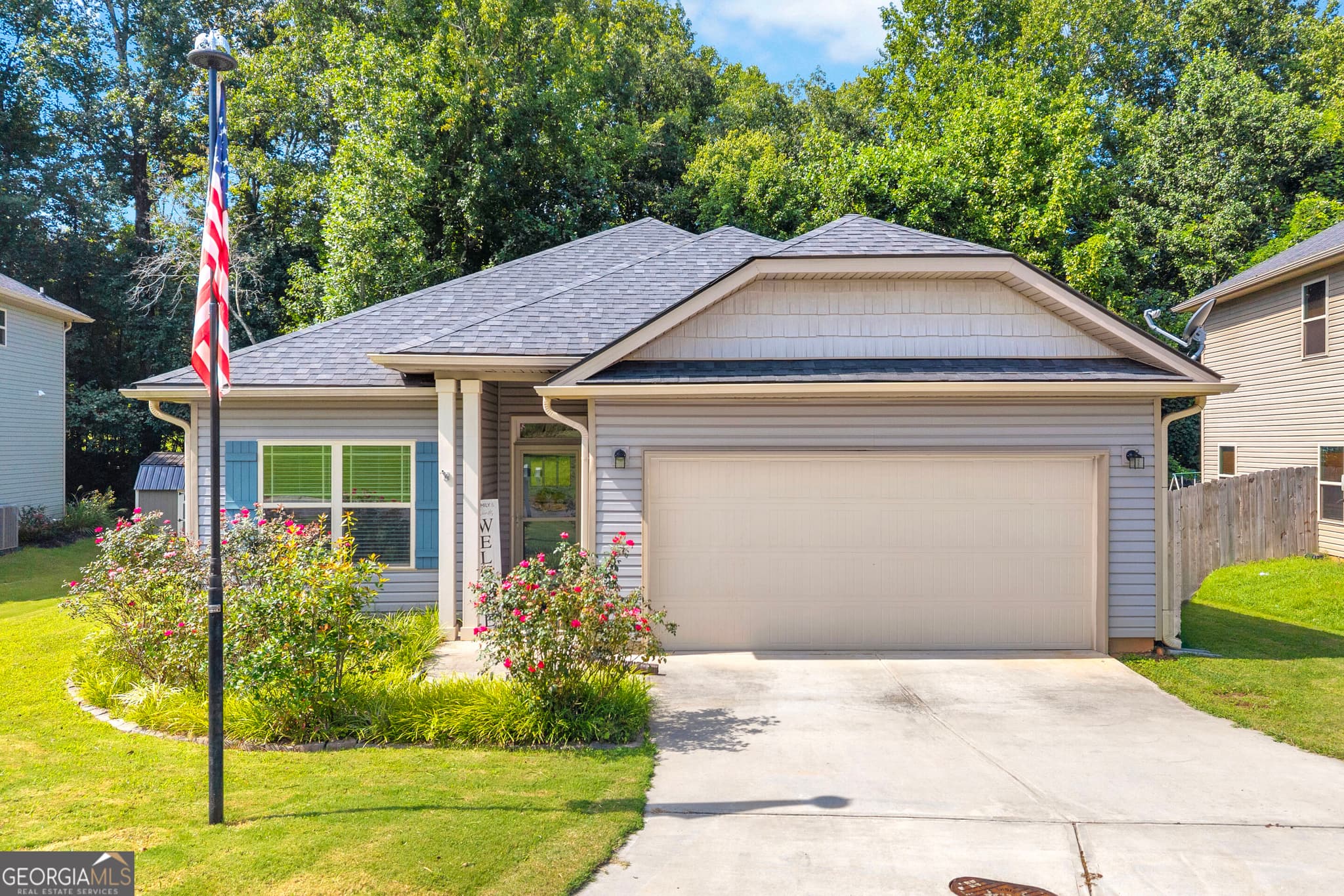 3 bedroom, 2 bathroom, 1,450 sq ft single family residence for sale at 456 Highland Pointe Drive, Alto, GA 30510 — photo 1 of 44