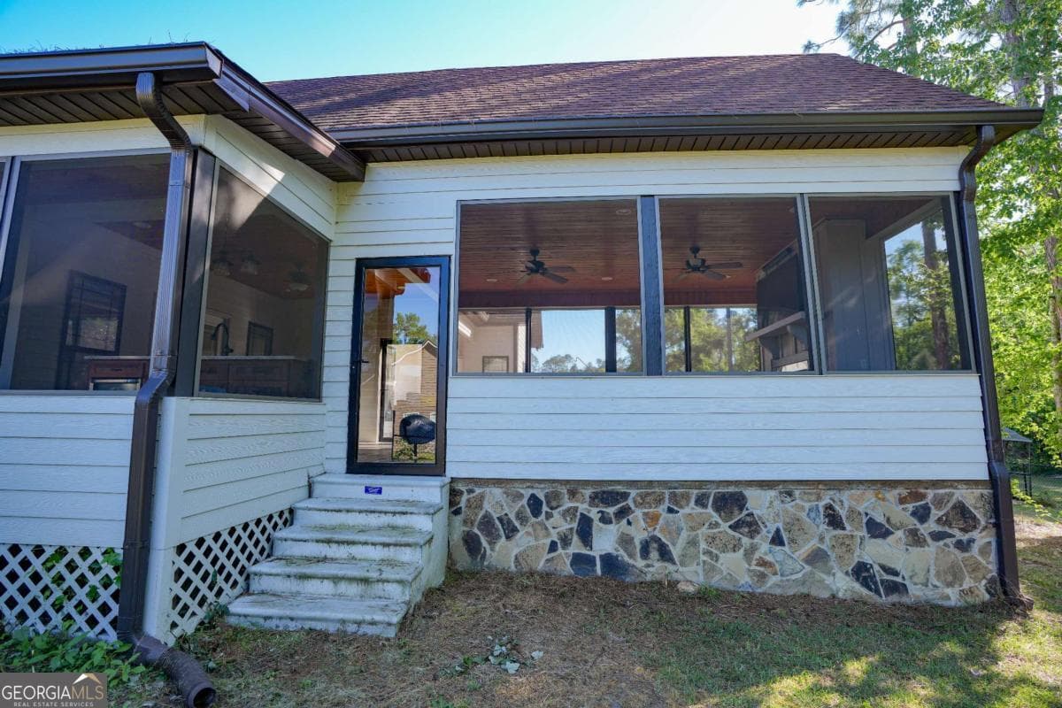 3 bedroom, 2.5 bathroom, 2,479 sq ft single family residence for sale at 904 W Grossman Drive, Vidalia, GA 30474 — photo 3