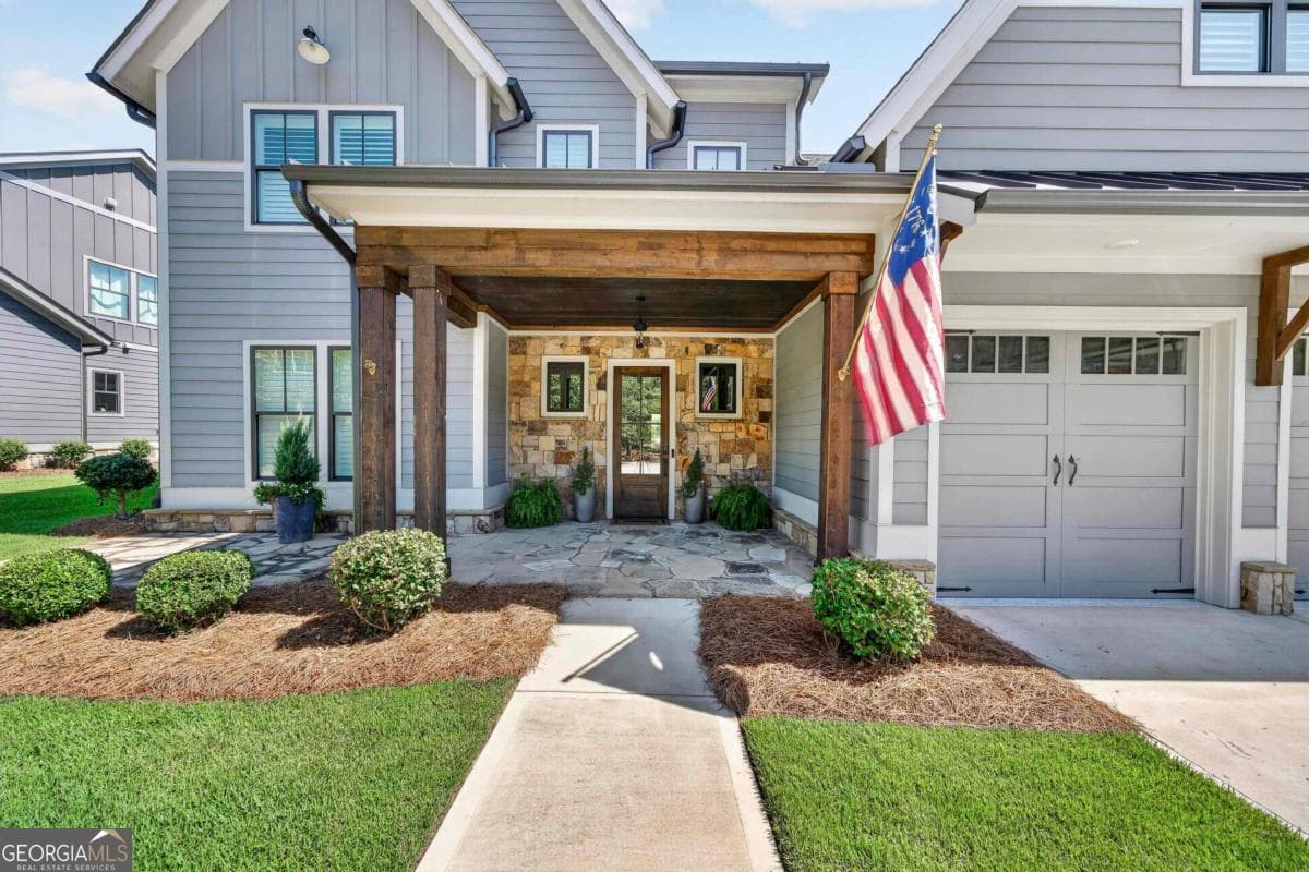 4 bedroom, 3.5 bathroom, 3,706 sq ft single family residence for sale at 133 Arbors Lane, Eatonton, GA 31024 — photo 4
