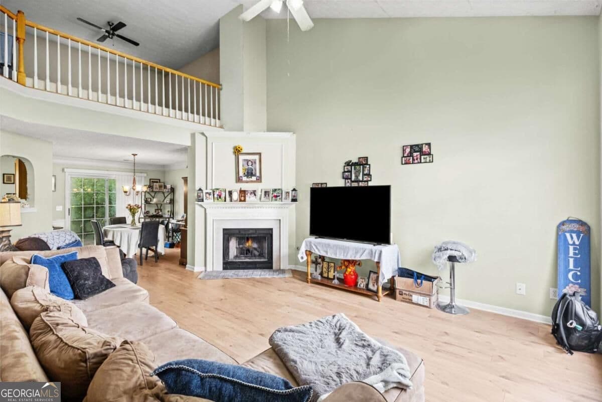 3 bedroom, 2 bathroom, 1,688 sq ft single family residence for sale at 131 Weatherstone Drive, Woodstock, GA 30188 — photo 7