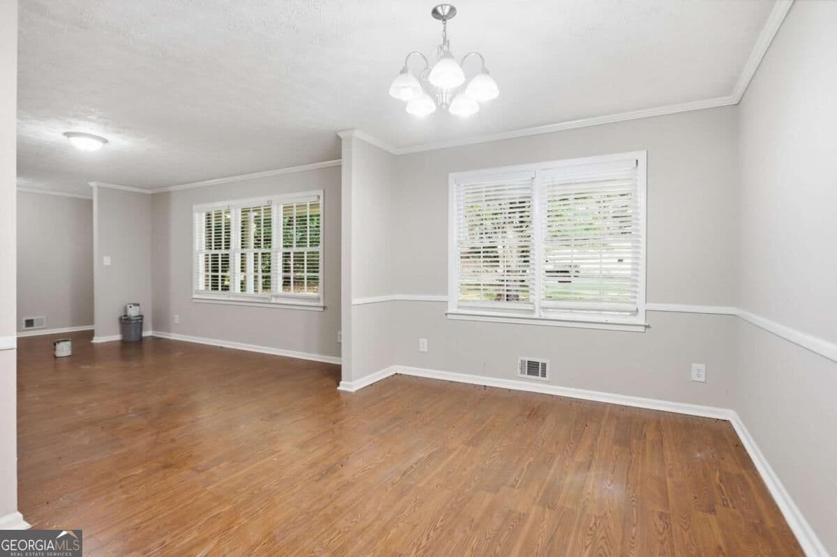 3 bedroom, 3 bathroom, 3,026 sq ft single family residence for sale at 5528 Fern Creek Drive, Lilburn, GA 30047 — photo 6