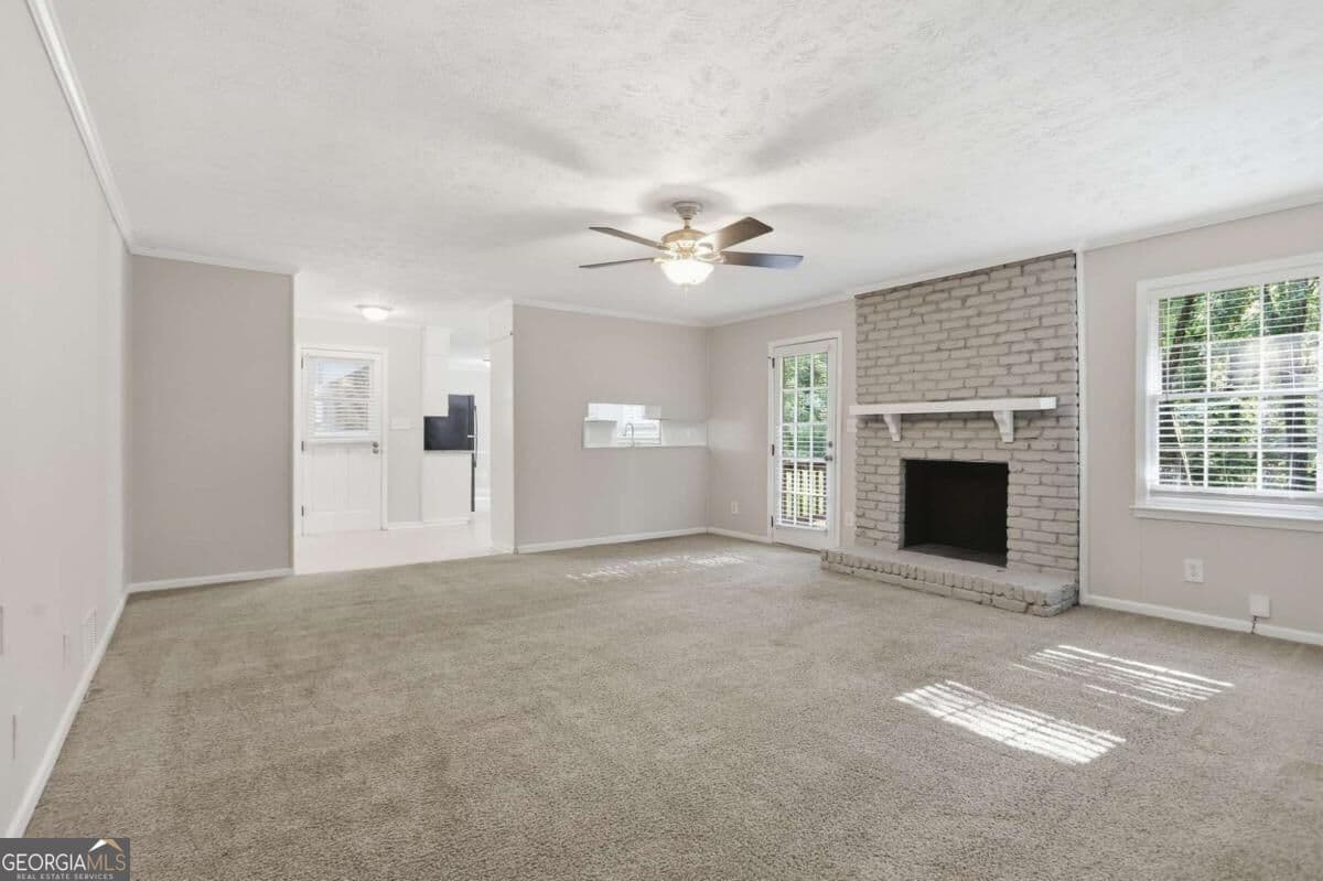 3 bedroom, 3 bathroom, 3,026 sq ft single family residence for sale at 5528 Fern Creek Drive, Lilburn, GA 30047 — photo 8