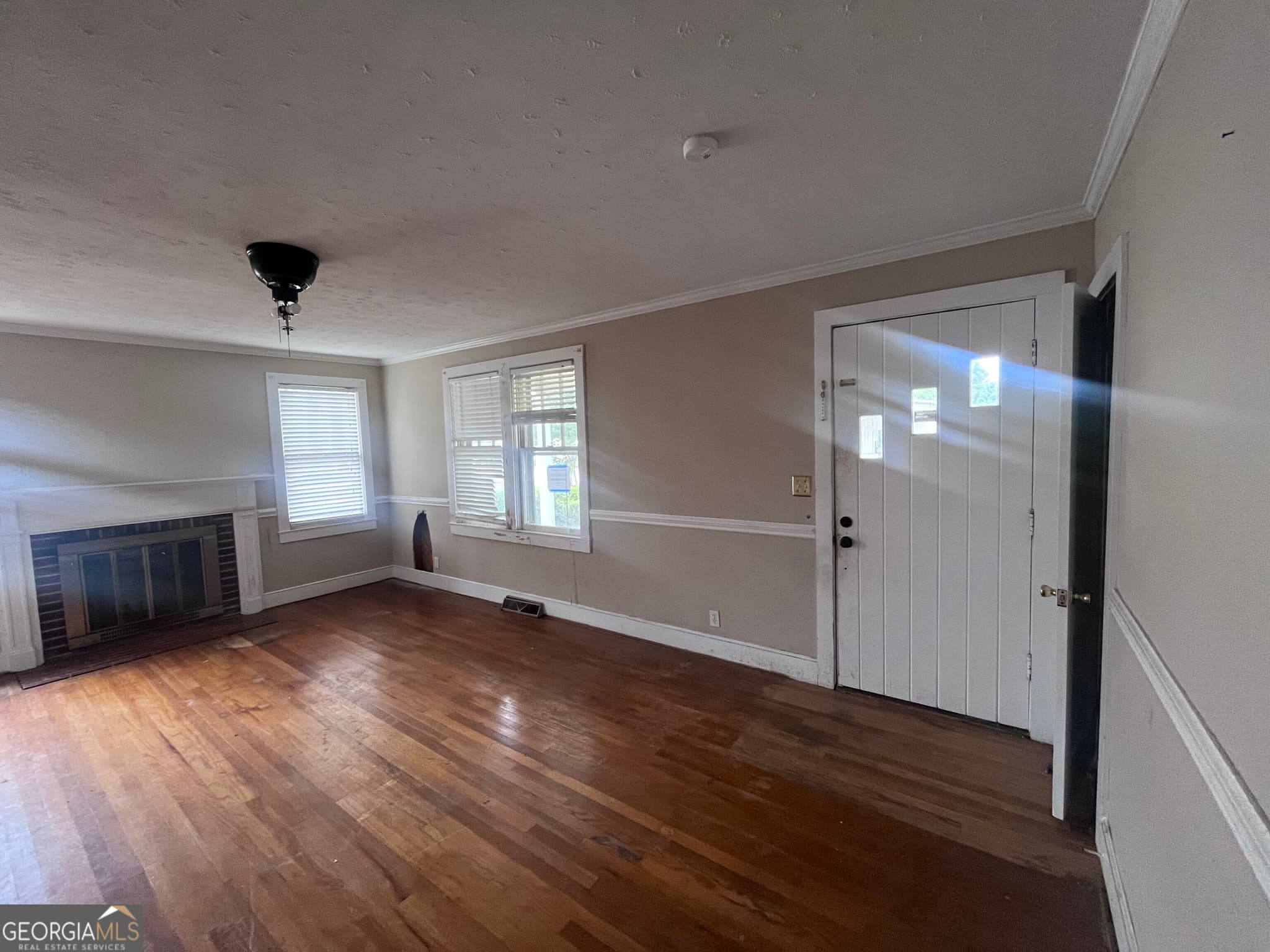 4 bedroom, 2.5 bathroom, 2,057 sq ft single family residence for sale at 211 Gordon Street, Thomson, GA 30824 — photo 6