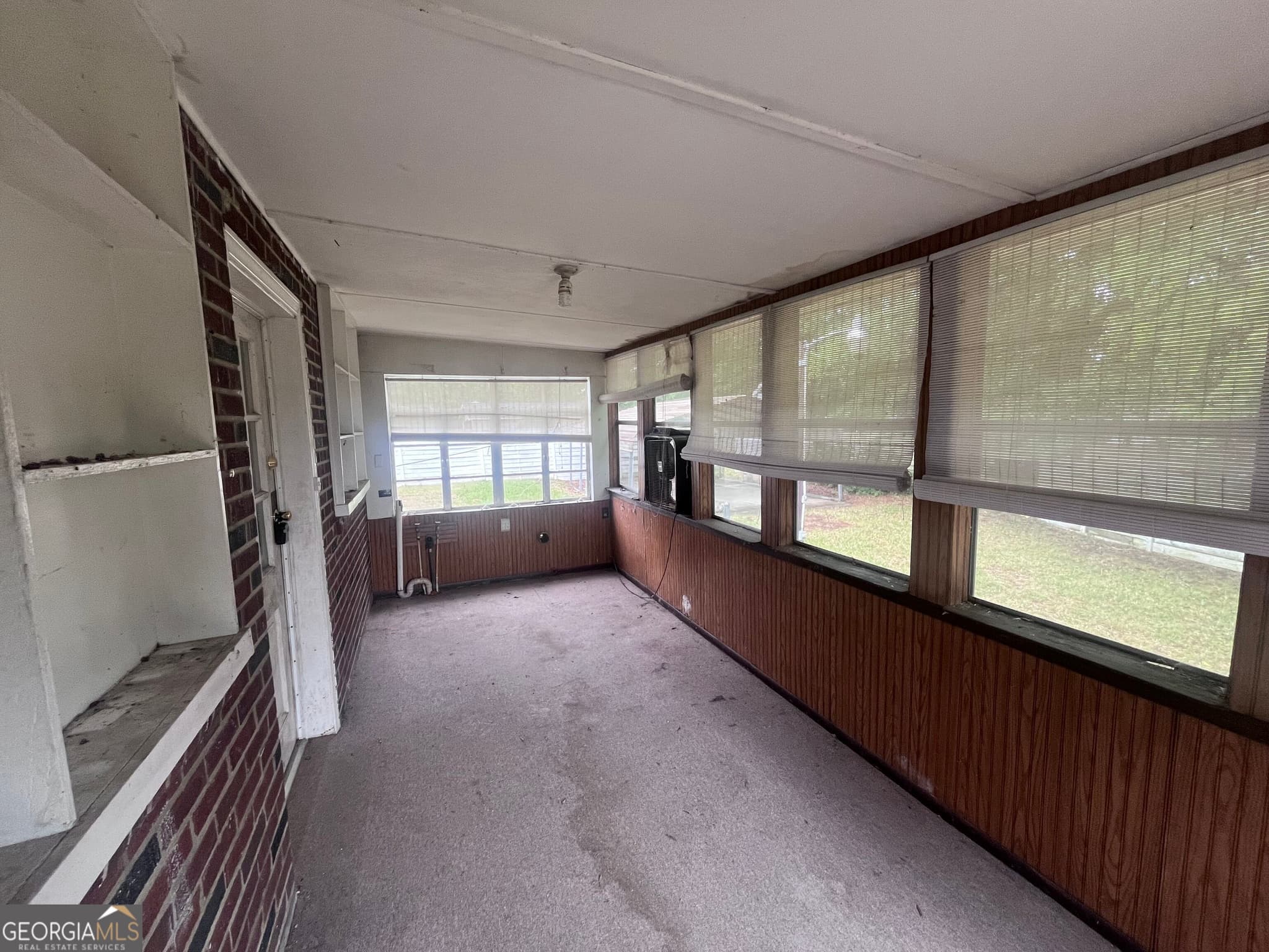 4 bedroom, 2.5 bathroom, 2,057 sq ft single family residence for sale at 211 Gordon Street, Thomson, GA 30824 — photo 8