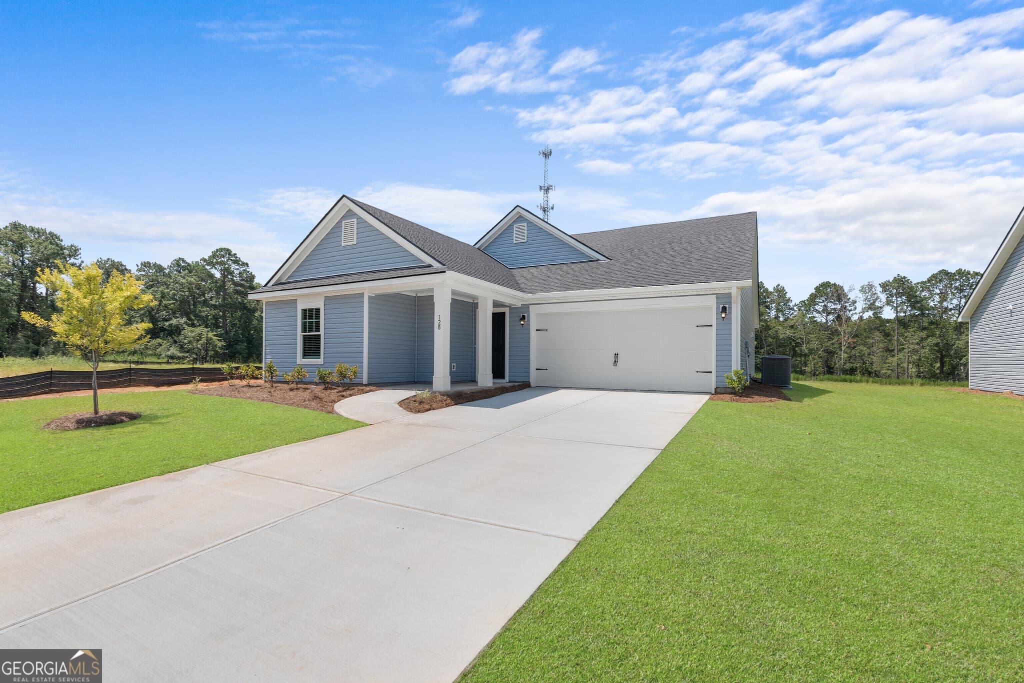 3 bedroom, 2 bathroom, 1,733 sq ft single family residence for sale at 128 Hamner Drive, Statesboro, GA 30461 — photo 2