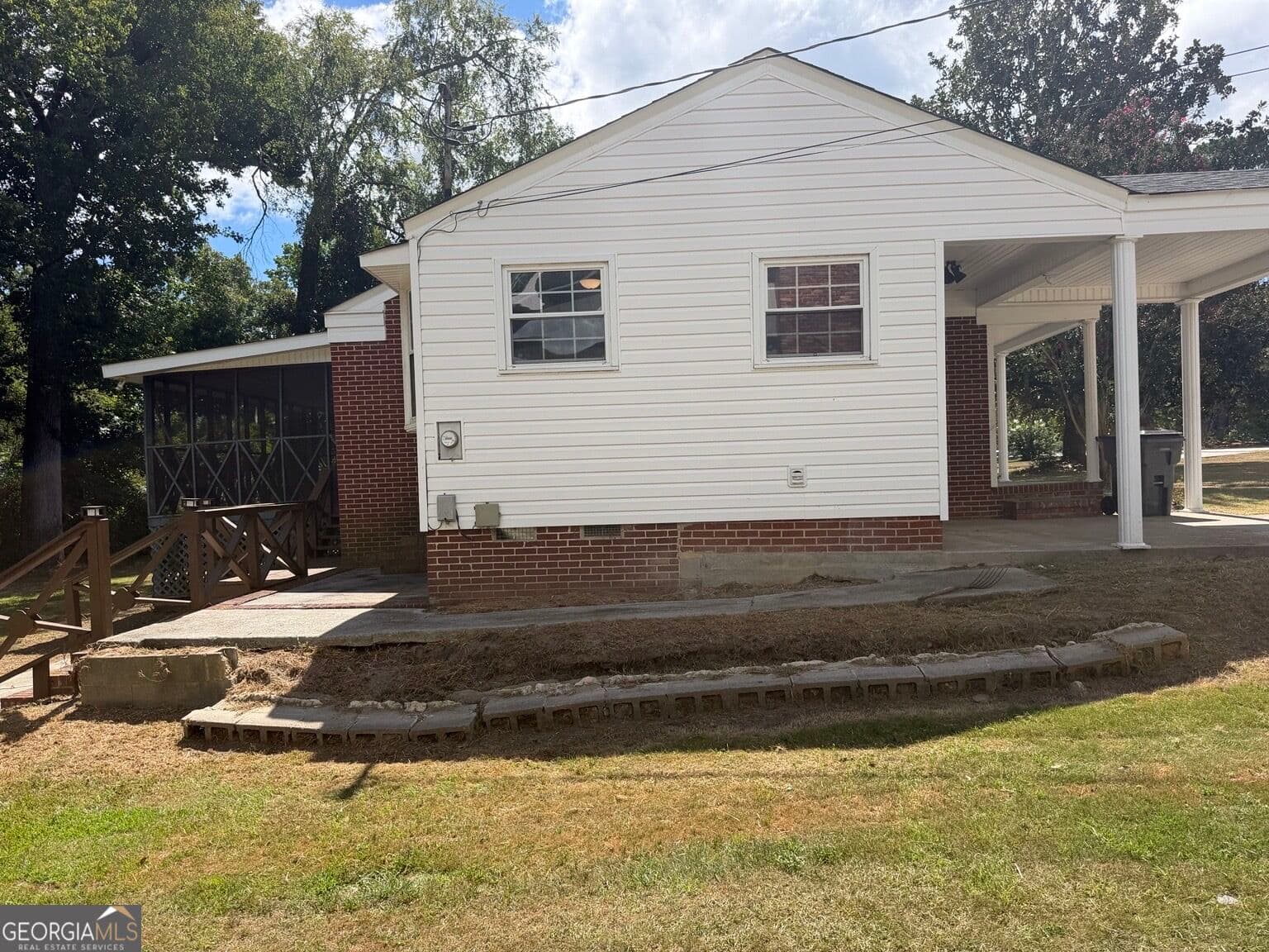 3 bedroom, 2 bathroom, 1,913 sq ft single family residence for sale at 614 Beechwood Drive, Thomson, GA 30824 — photo 2