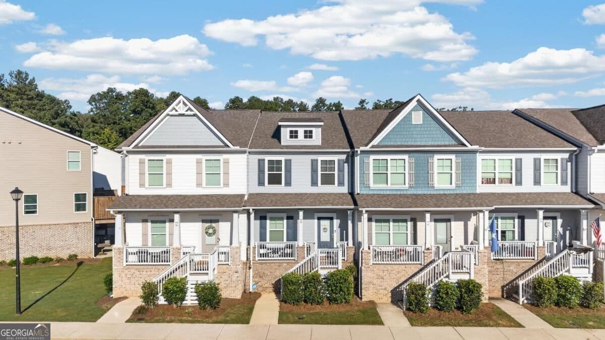 3 bedroom, 3.5 bathroom, 1,841 sq ft townhouse for sale at 105 Crane Lane, Eatonton, GA 31024 — photo 1 of 65