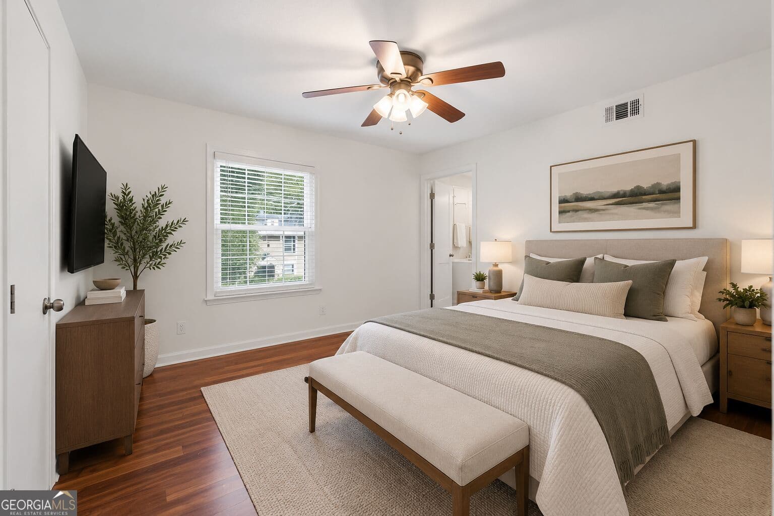 3 bedroom, 2.5 bathroom, 1,600 sq ft condominium for sale at 1402 Brighton Point, Sandy Springs, GA 30328 — photo 4