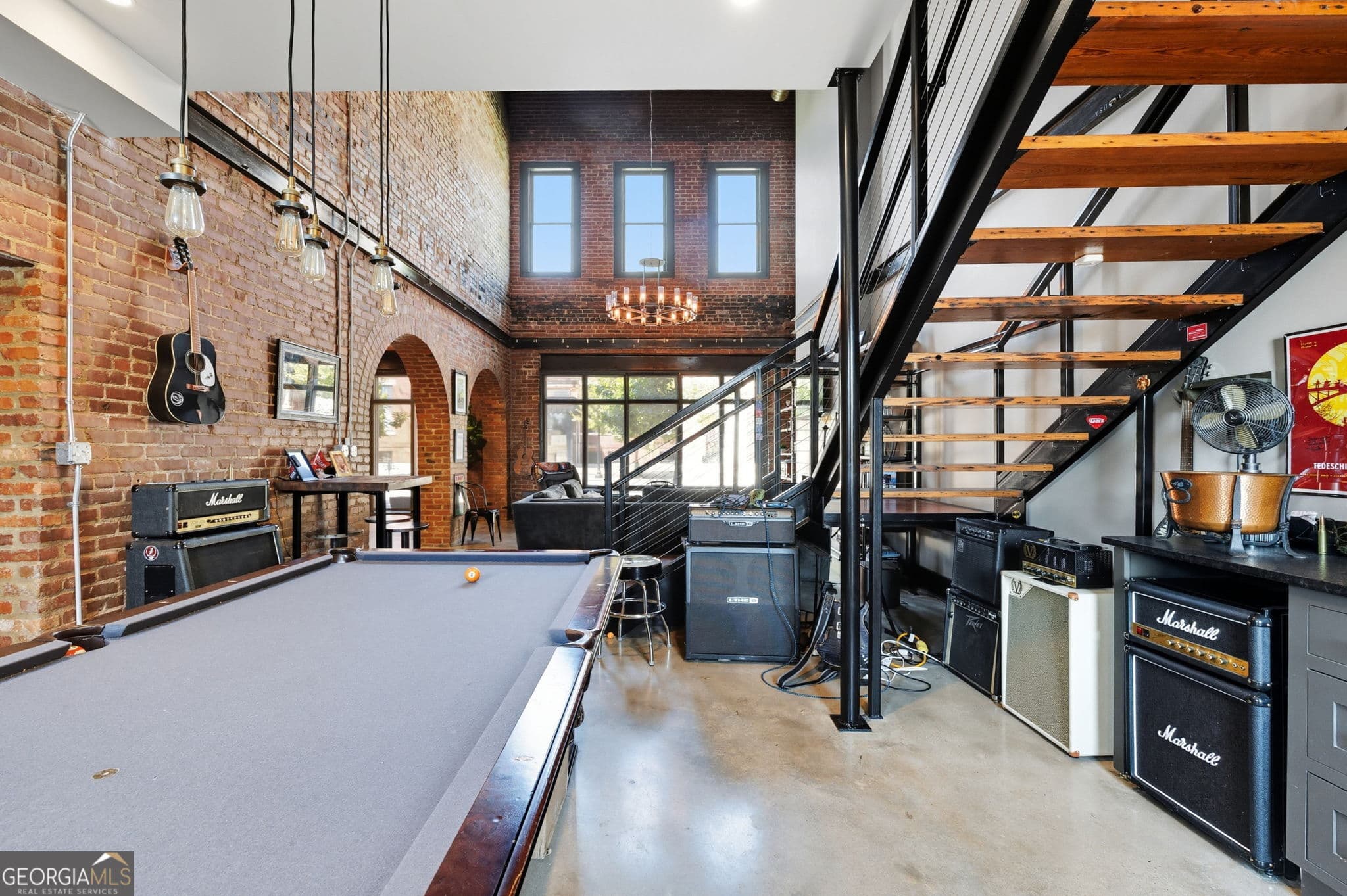 1 bedroom, 1.5 bathroom, 2,400 sq ft loft,condominium for sale at 534 2ND Street, Macon, GA 31201 — photo 2