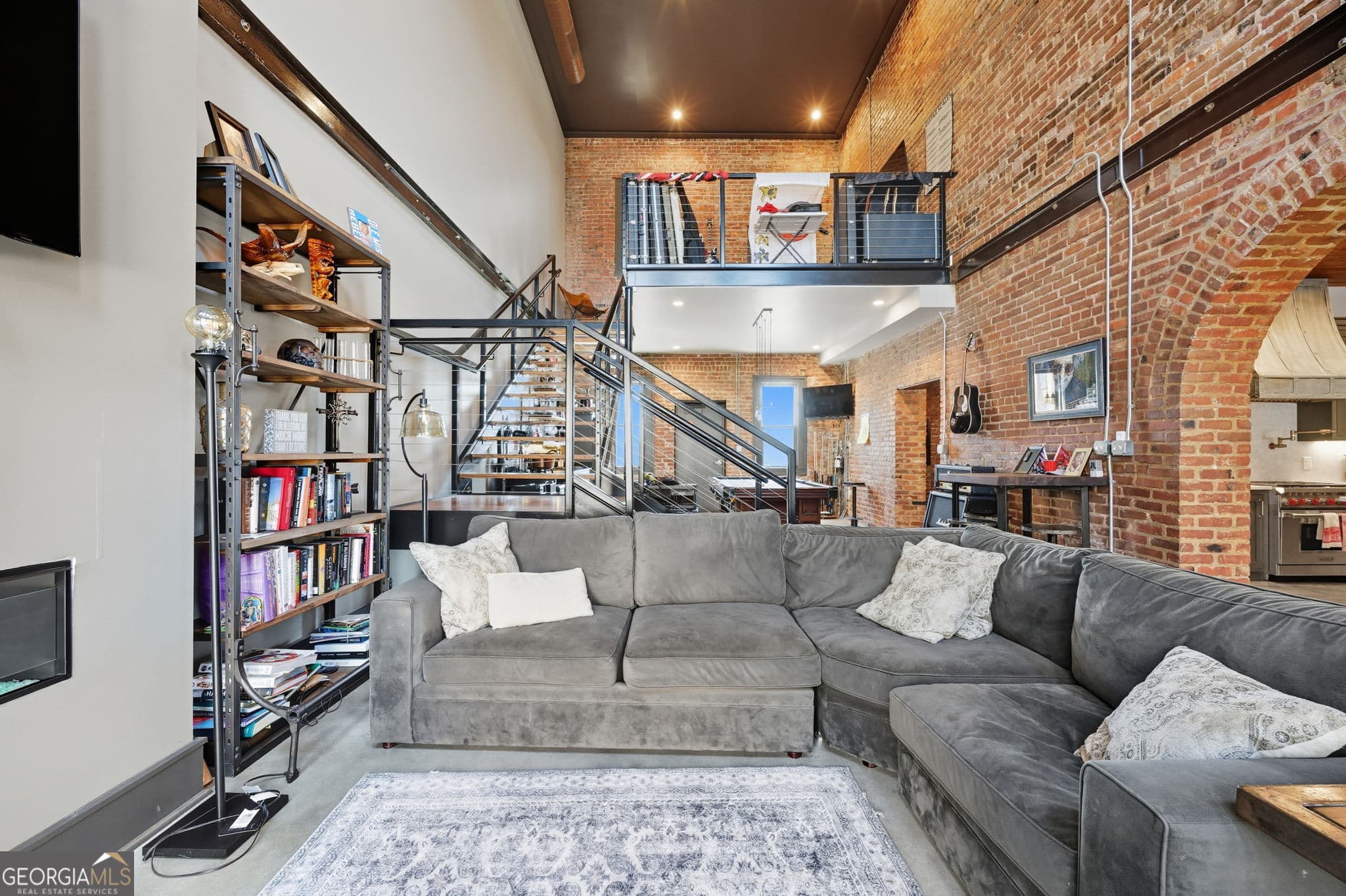 1 bedroom, 1.5 bathroom, 2,400 sq ft loft,condominium for sale at 534 2ND Street, Macon, GA 31201 — photo 10