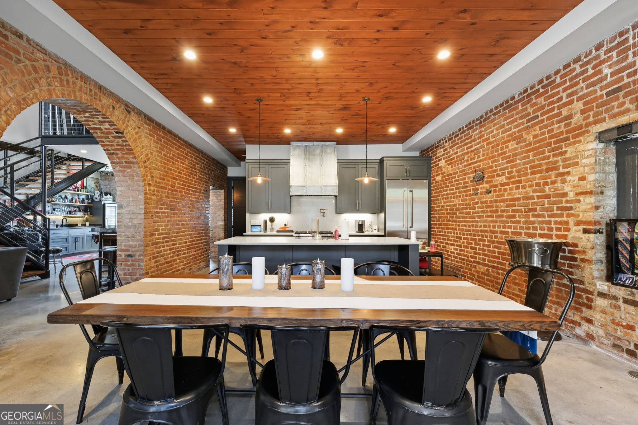 1 bedroom, 1.5 bathroom, 2,400 sq ft loft,condominium for sale at 534 2ND Street, Macon, GA 31201 — photo 4