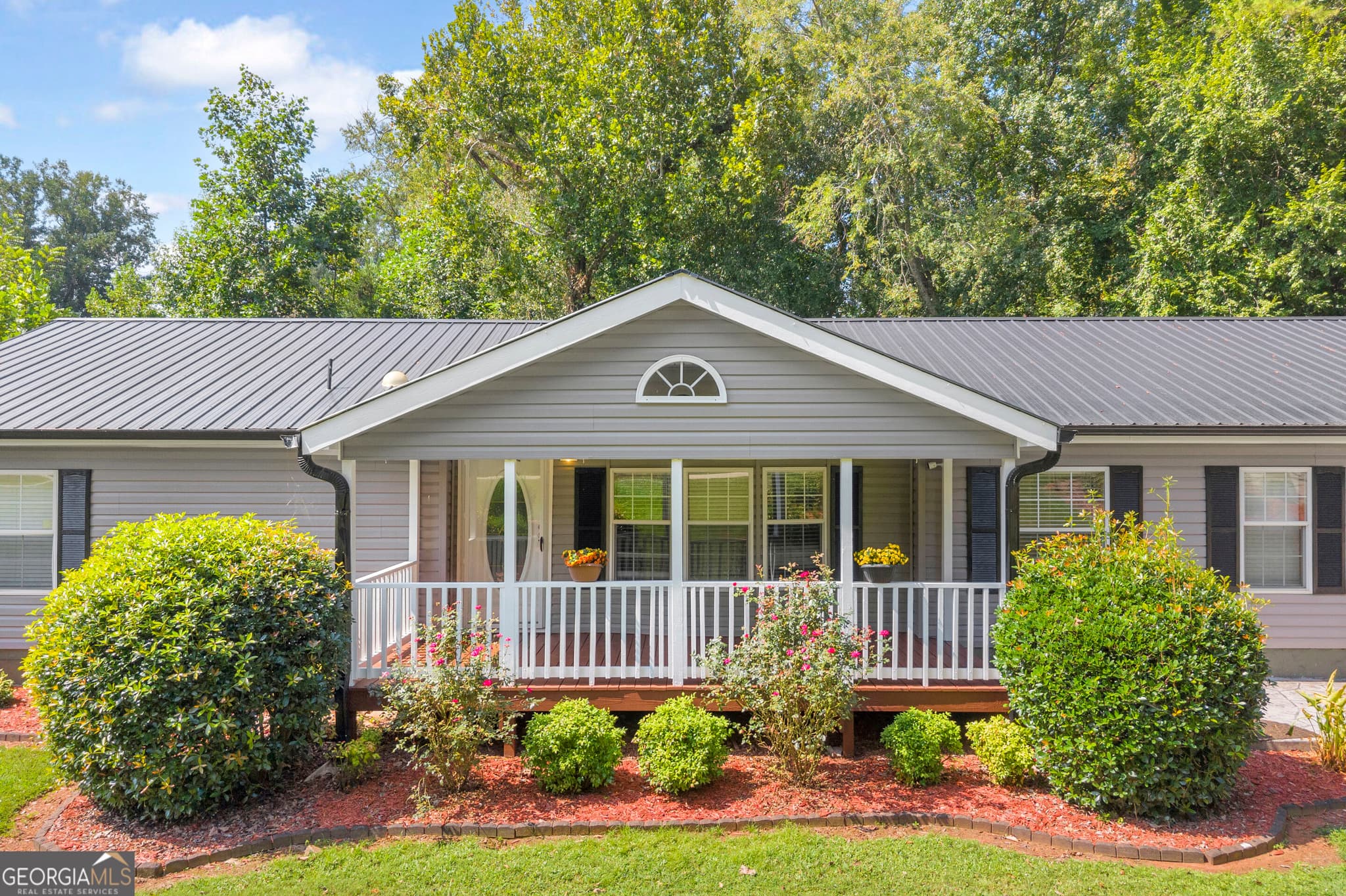 4 bedroom, 2.5 bathroom, 2,052 sq ft manufactured home,single family residence for sale at 7 Stillwater Road, Lavonia, GA 30553 — photo 2