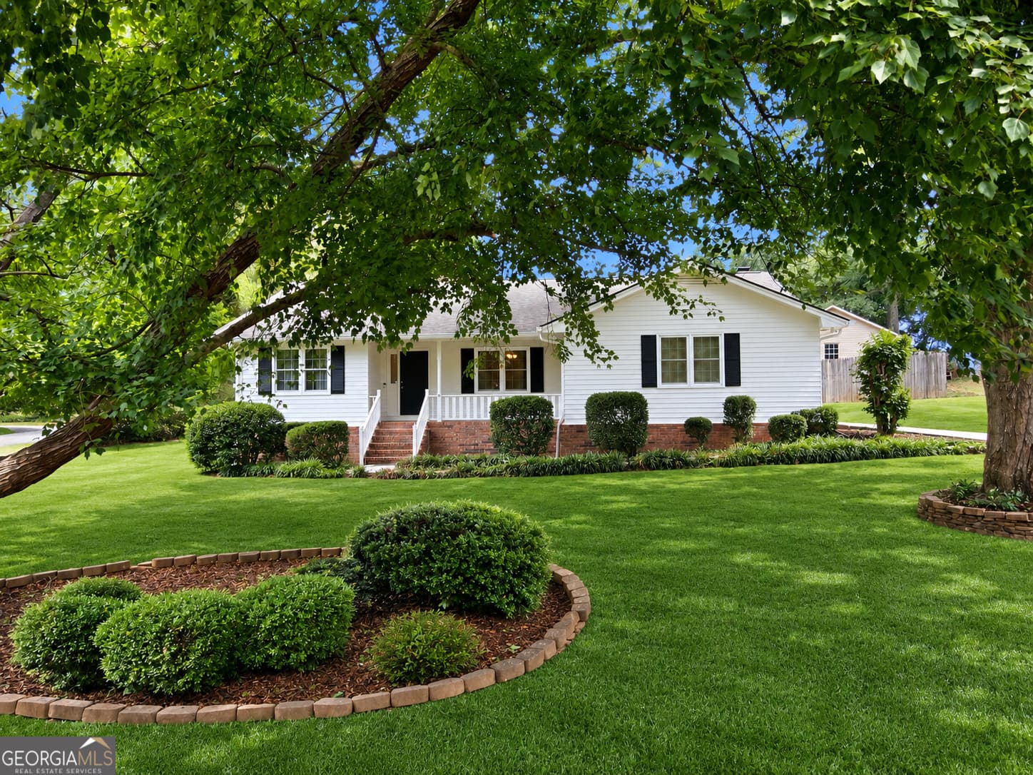 3 bedroom, 2 bathroom, 1,984 sq ft single family residence sold at 23 Cane Brake Circle, Toccoa, GA 30577