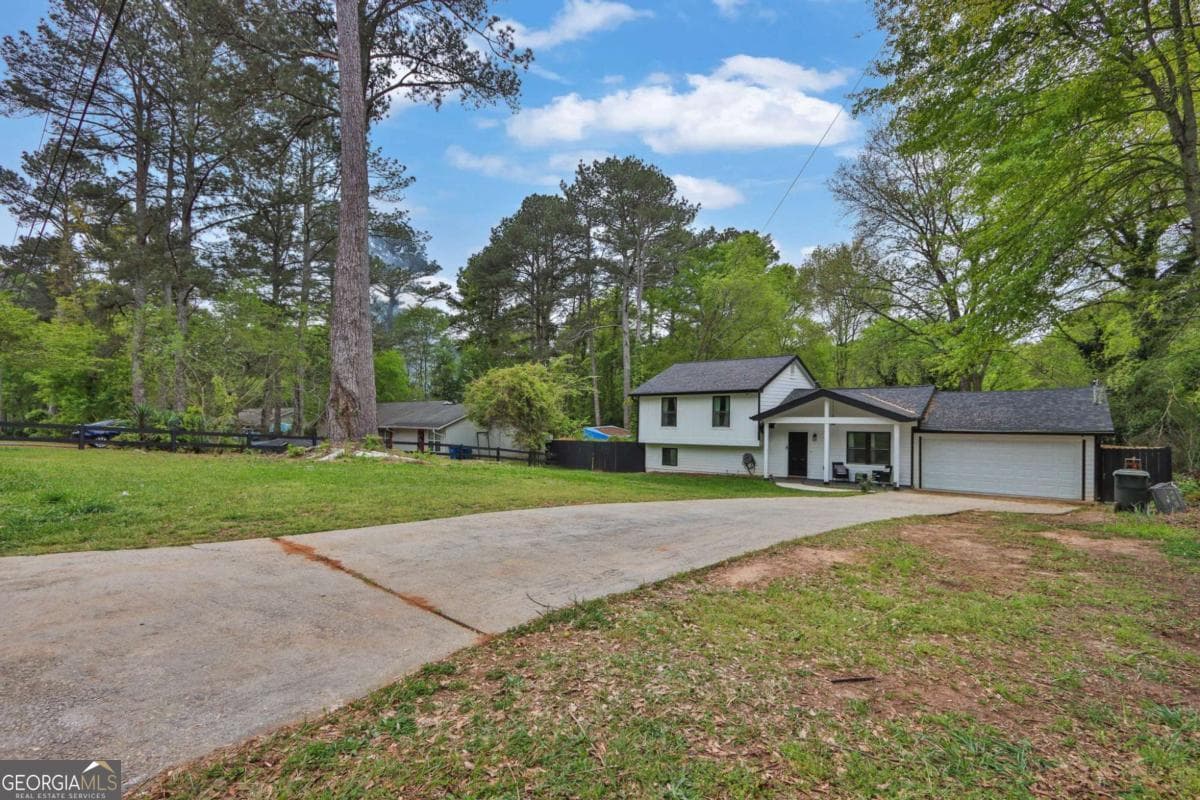 3 bedroom, 3 bathroom single family residence for sale at 447 Warren Road, Lawrenceville, GA 30044 — photo 3