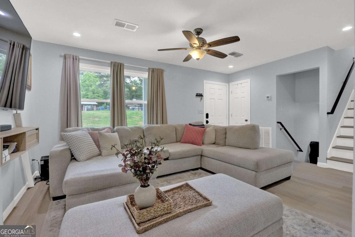 3 bedroom, 3 bathroom single family residence for sale at 447 Warren Road, Lawrenceville, GA 30044 — photo 5