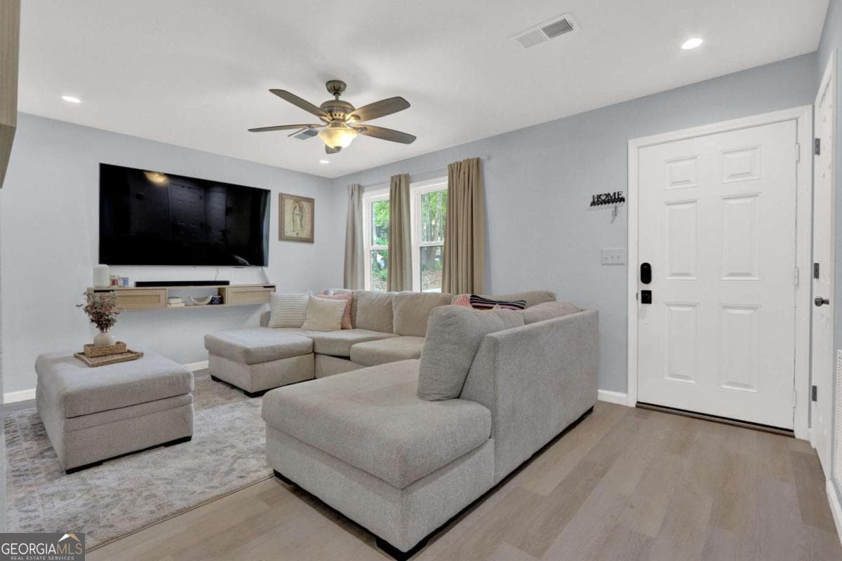 3 bedroom, 3 bathroom single family residence for sale at 447 Warren Road, Lawrenceville, GA 30044 — photo 4
