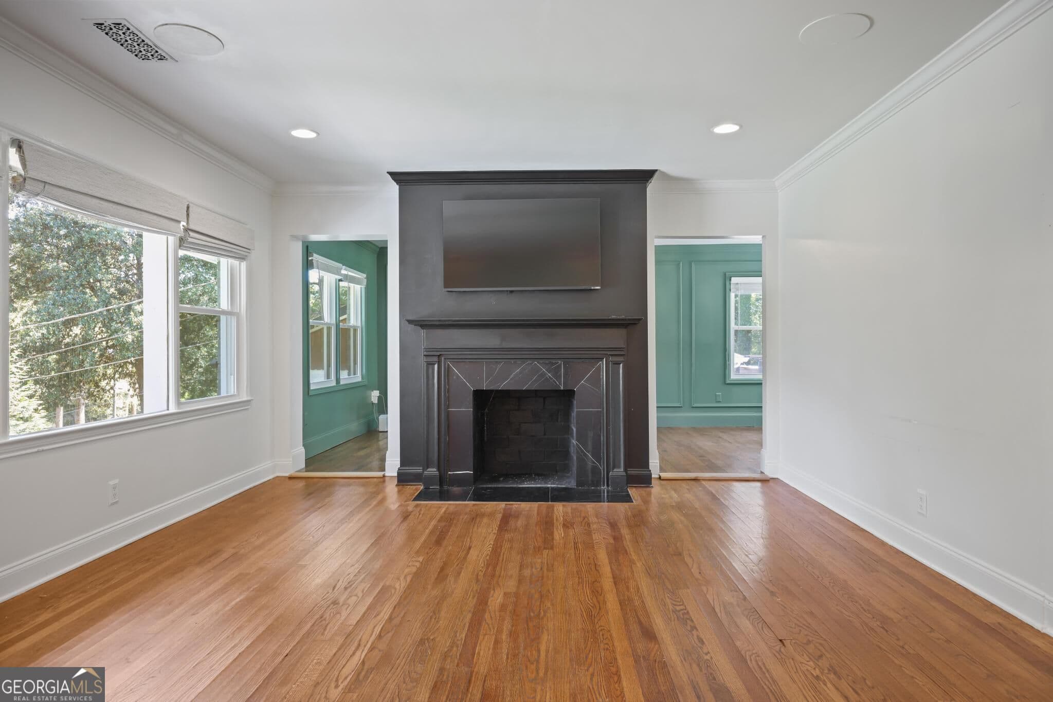 4 bedroom, 3 bathroom, 2,200 sq ft single family residence for rent at 2134 Beecher Circle, Atlanta, GA 30311 for $2,700 a month — photo 2