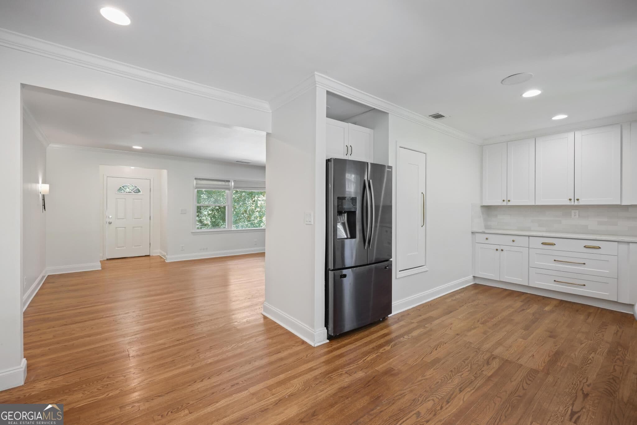 4 bedroom, 3 bathroom, 2,200 sq ft single family residence for rent at 2134 Beecher Circle, Atlanta, GA 30311 for $2,700 a month — photo 7