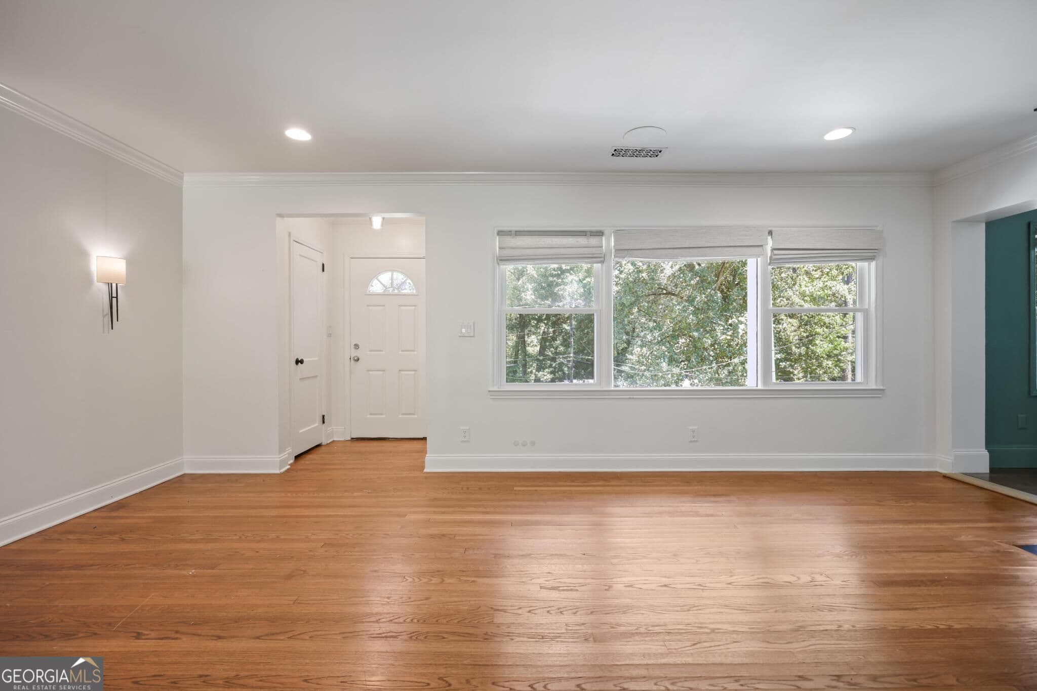 4 bedroom, 3 bathroom, 2,200 sq ft single family residence for rent at 2134 Beecher Circle, Atlanta, GA 30311 for $2,700 a month — photo 4