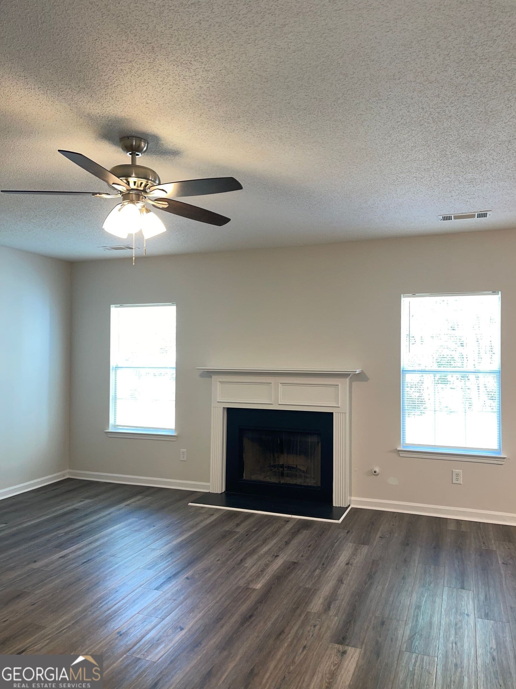 5 bedroom, 3 bathroom, 3,156 sq ft single family residence for rent at 4181 Post Oak Grove, South Fulton, GA 30349 for $2,575 a month — photo 6