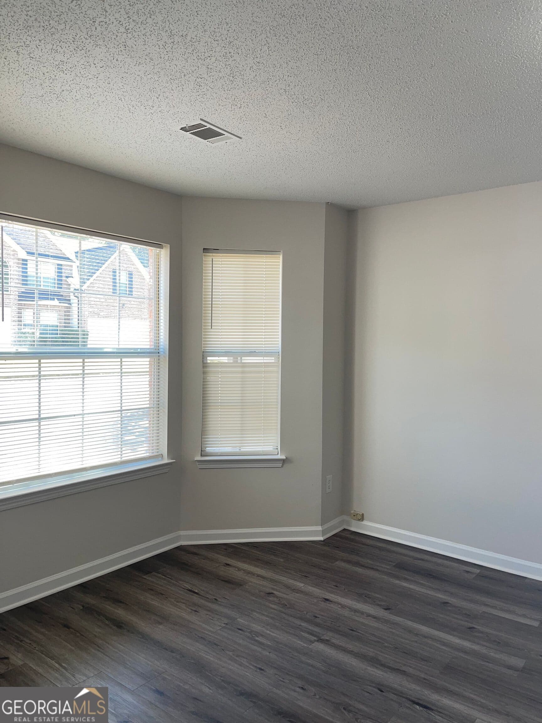5 bedroom, 3 bathroom, 3,156 sq ft single family residence for rent at 4181 Post Oak Grove, South Fulton, GA 30349 for $2,575 a month — photo 7