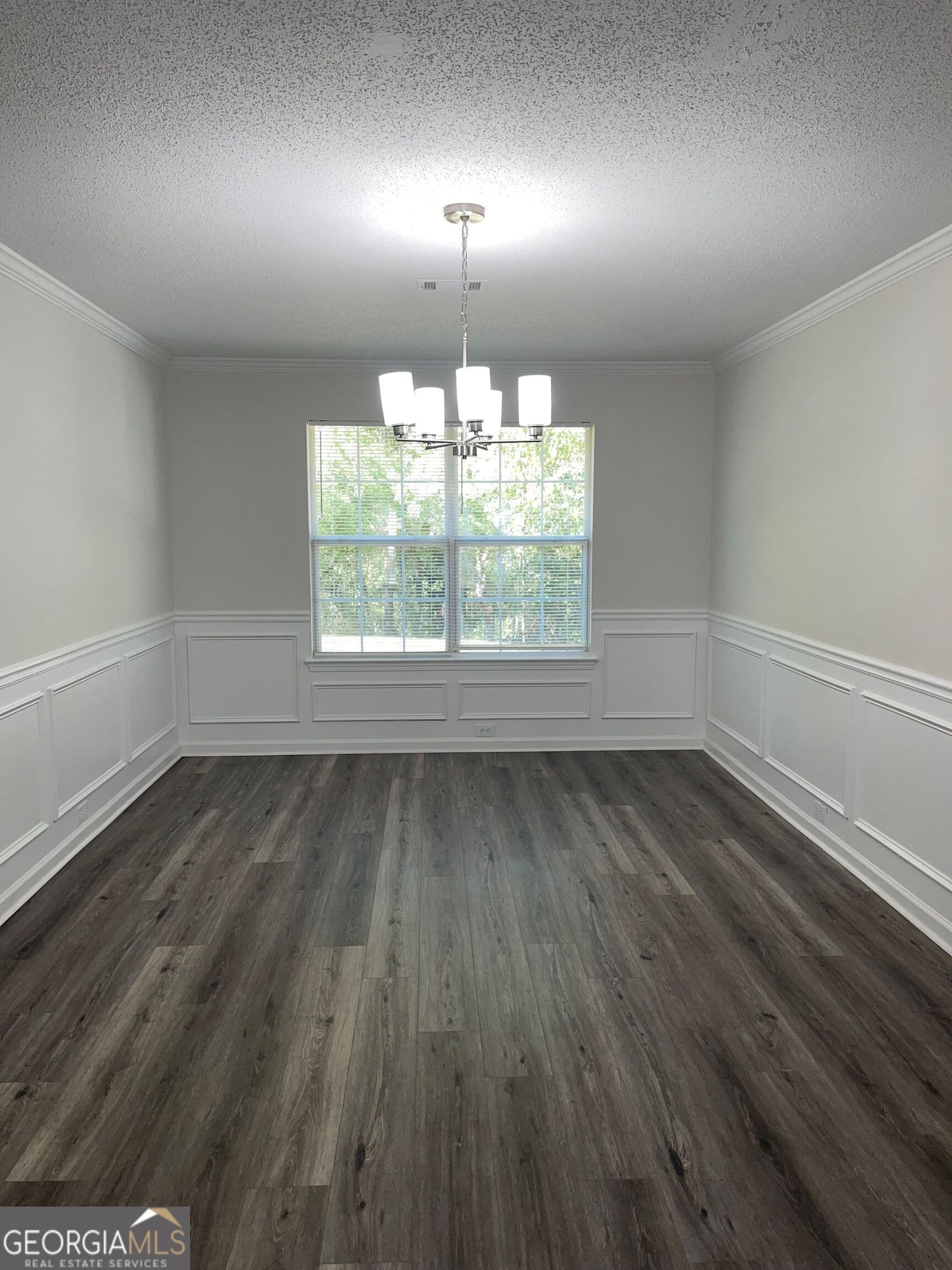 5 bedroom, 3 bathroom, 3,156 sq ft single family residence for rent at 4181 Post Oak Grove, South Fulton, GA 30349 for $2,575 a month — photo 4