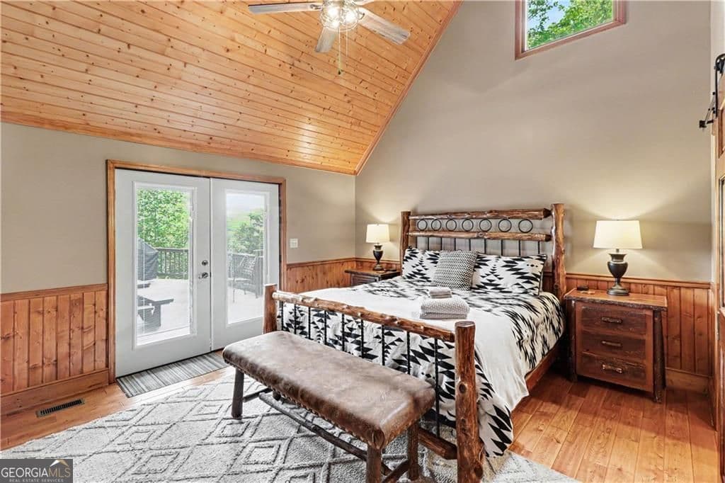 4 bedroom, 3.5 bathroom, 4,990 sq ft cabin,single family residence for sale at 112 Eagles Nest Lane, Blue Ridge, GA 30513 — photo 3