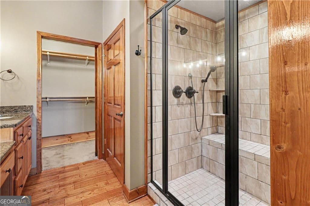 4 bedroom, 3.5 bathroom, 4,990 sq ft cabin,single family residence for sale at 112 Eagles Nest Lane, Blue Ridge, GA 30513 — photo 10