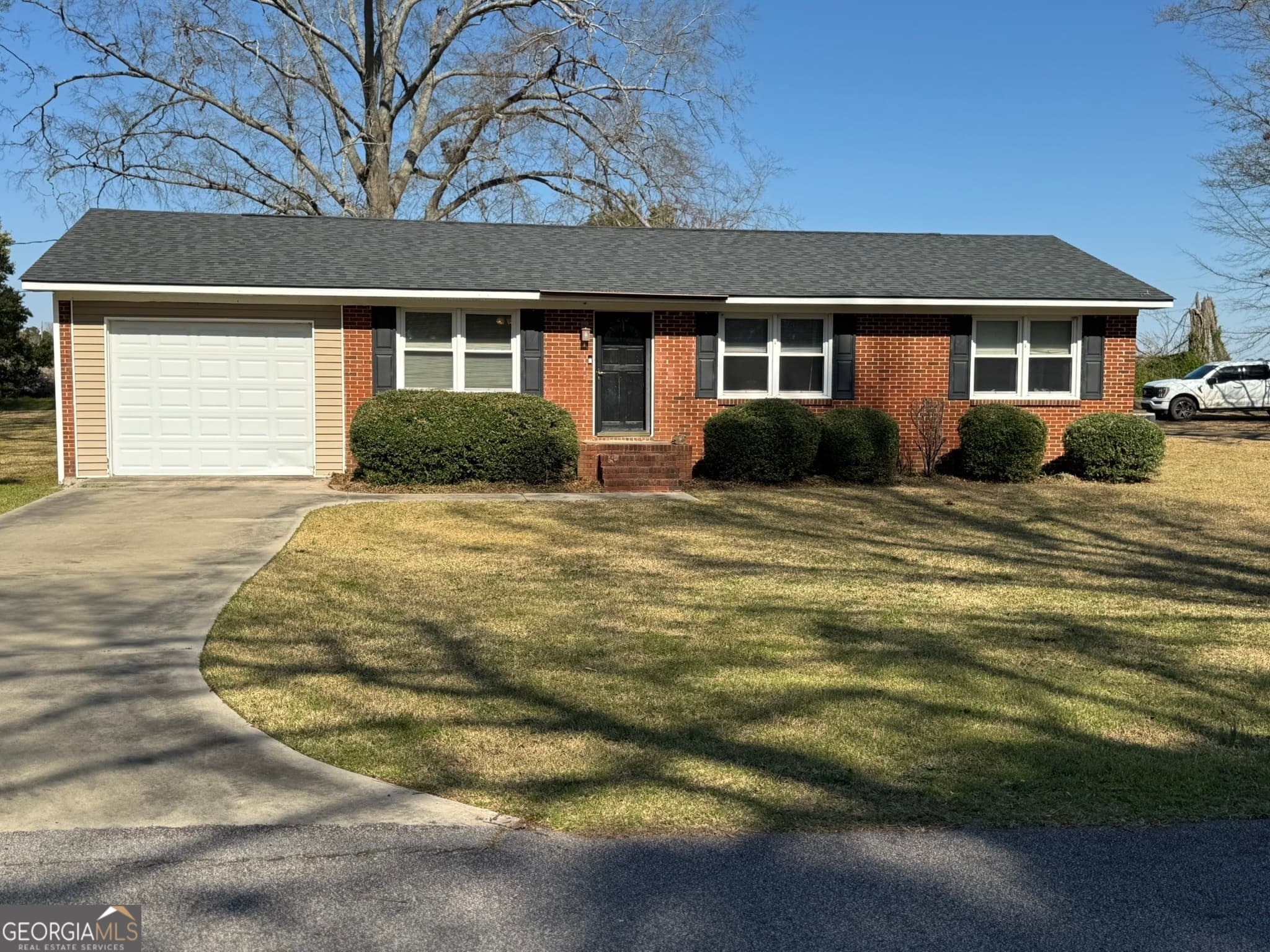 3 bedroom, 2 bathroom, 1,960 sq ft single family residence sold at 210 Craft Drive, Wrens, GA 30833