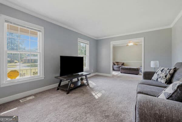 4 bedroom, 2 bathroom single family residence for sale at 1817 Green Valley Lane, Albany, GA 31707 — photo 6