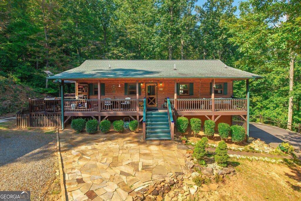 2 bedroom, 3 bathroom cabin,single family residence for sale at 320 Mossy Creek Trail, Murphy, NC 28906 — photo 2