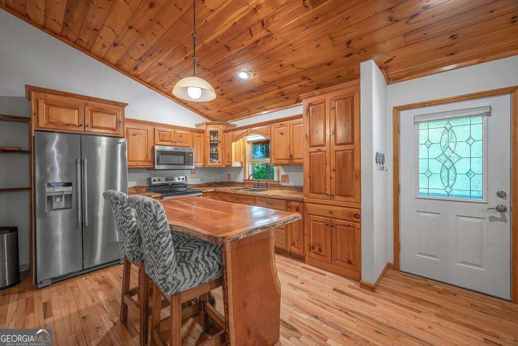2 bedroom, 3 bathroom cabin,single family residence for sale at 320 Mossy Creek Trail, Murphy, NC 28906 — photo 10