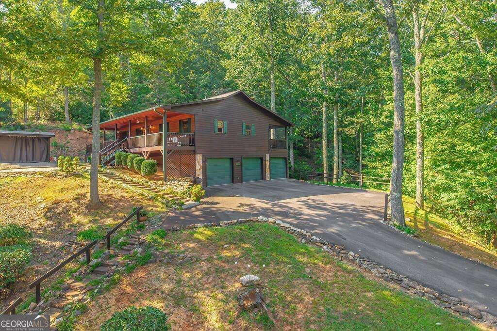 2 bedroom, 3 bathroom cabin,single family residence for sale at 320 Mossy Creek Trail, Murphy, NC 28906 — photo 4